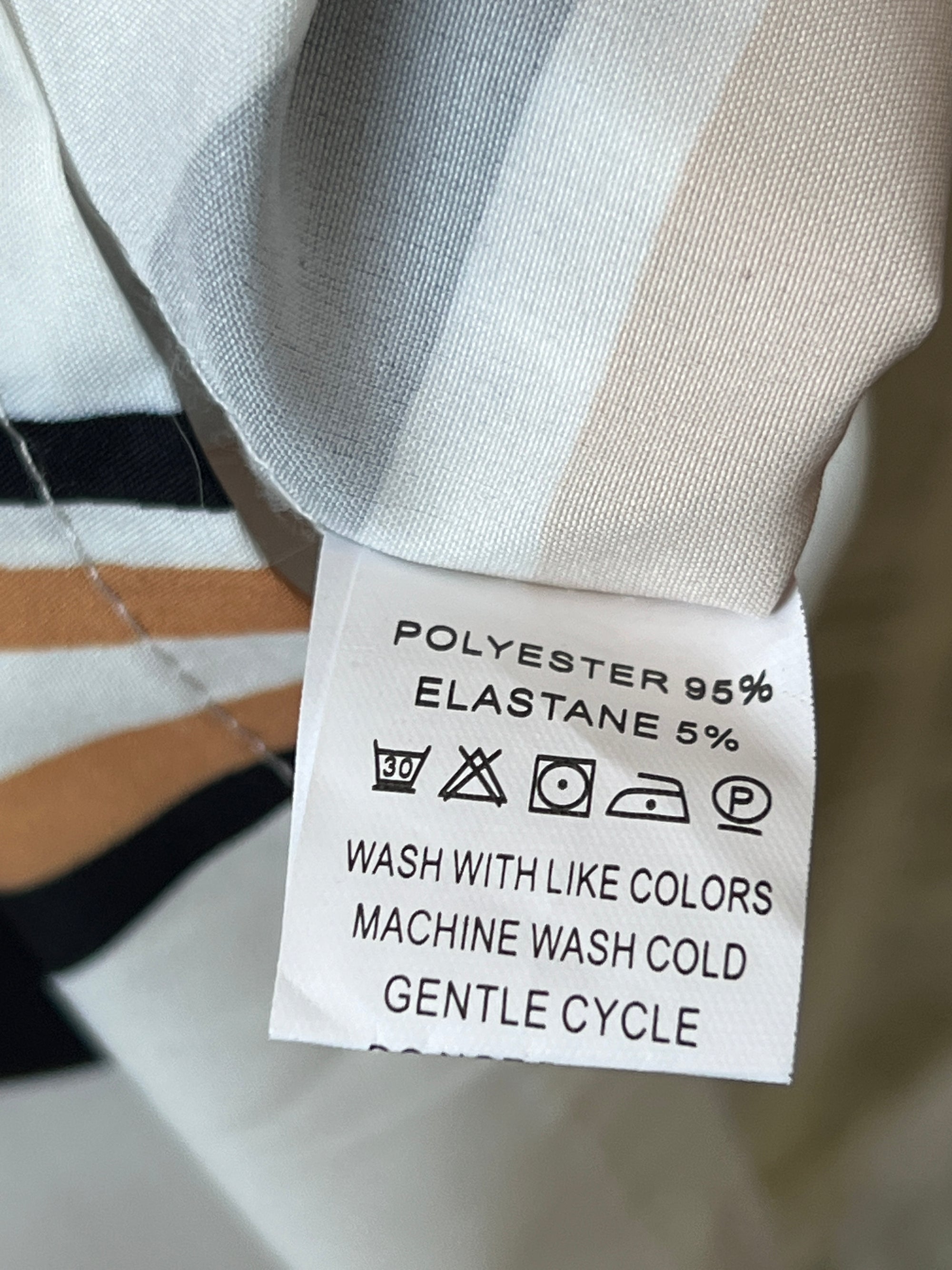 Medium | Chest: 22.5 | Huawei | 761 - Genuine Maal