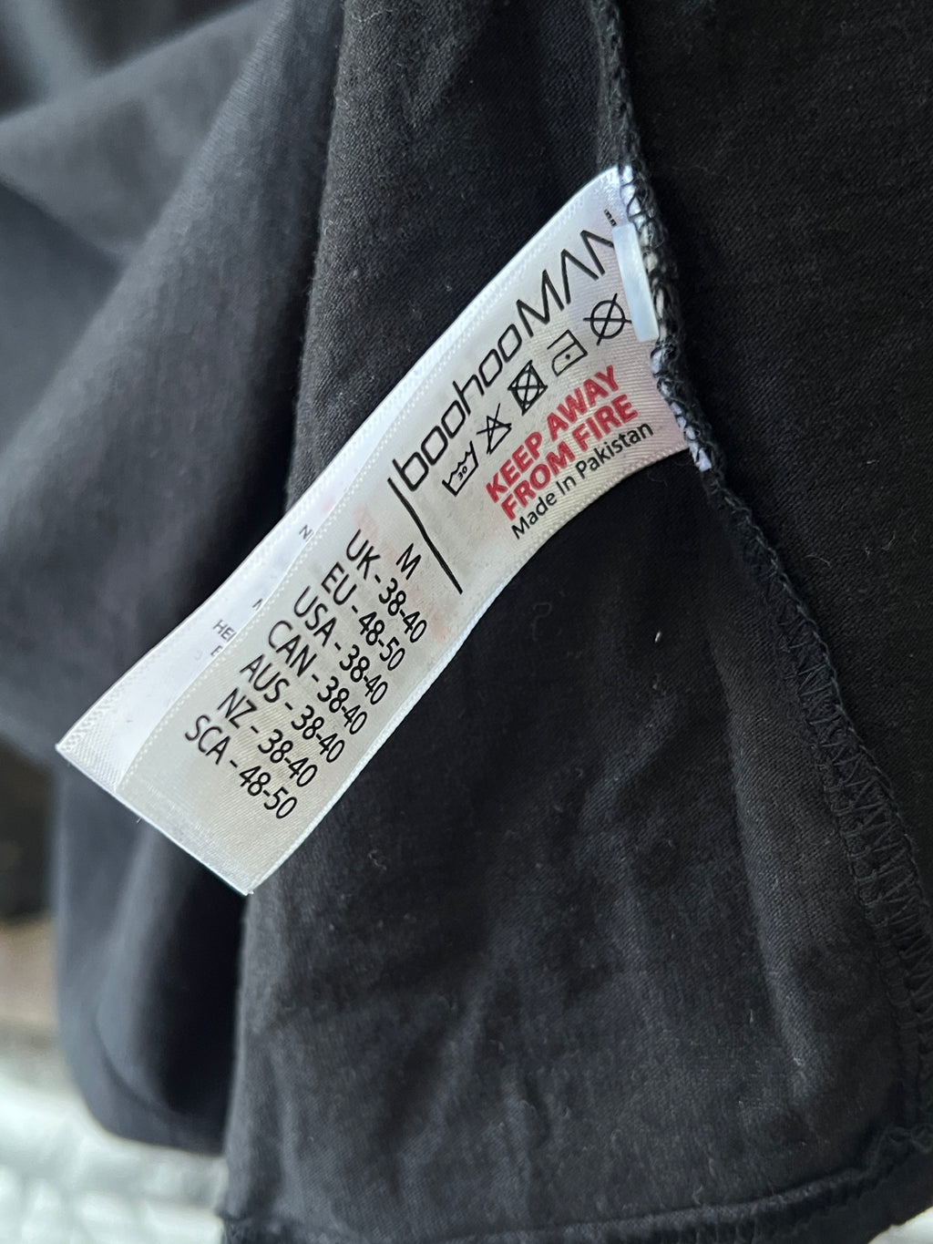 MAN® Small | Chest: 20" | Black | Shirt | 859 - Genuine Maal