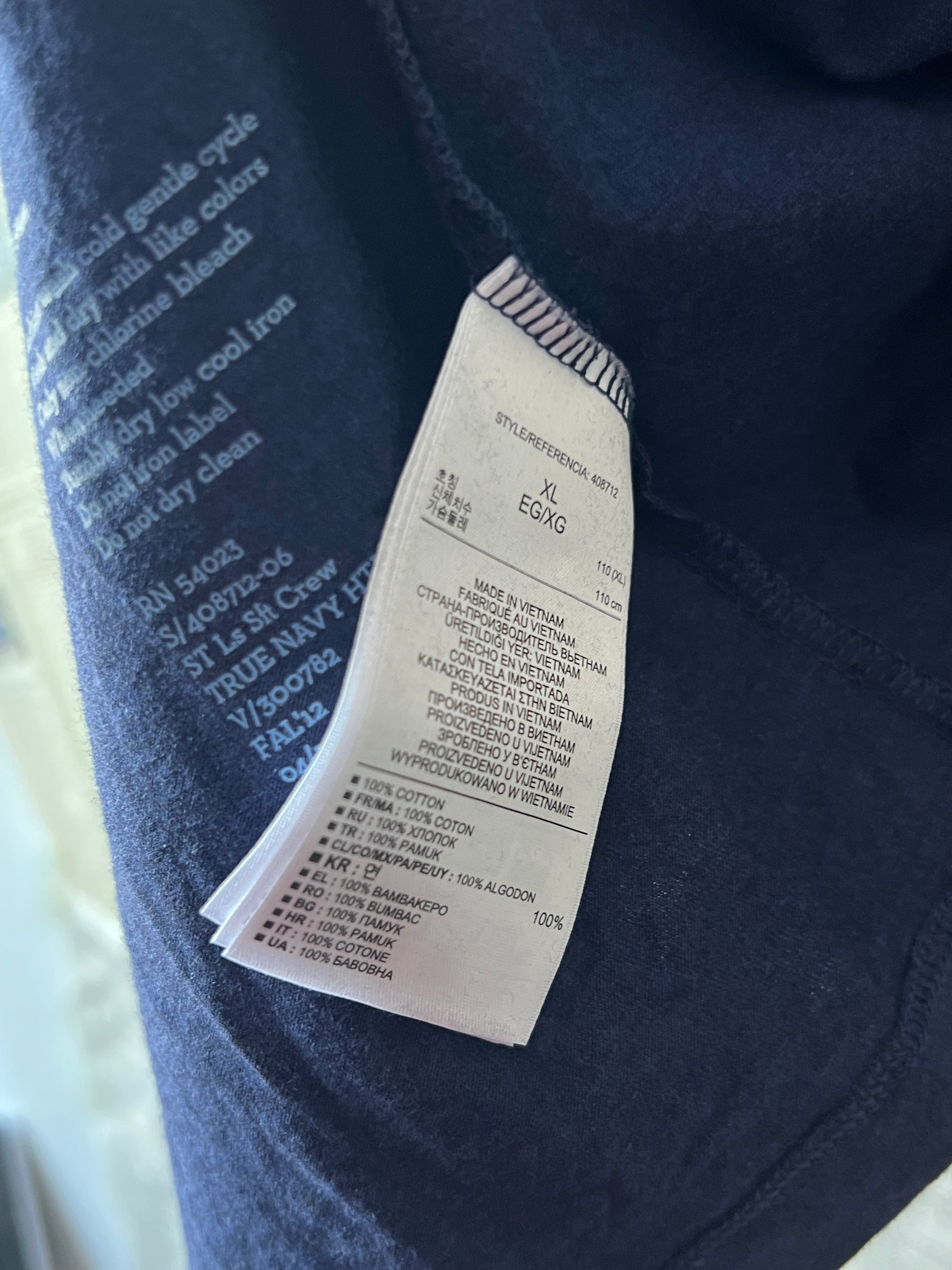 Banana Republic® L/XL | Chest: 24.5" | Navy | Shirt | 874 - Genuine Maal