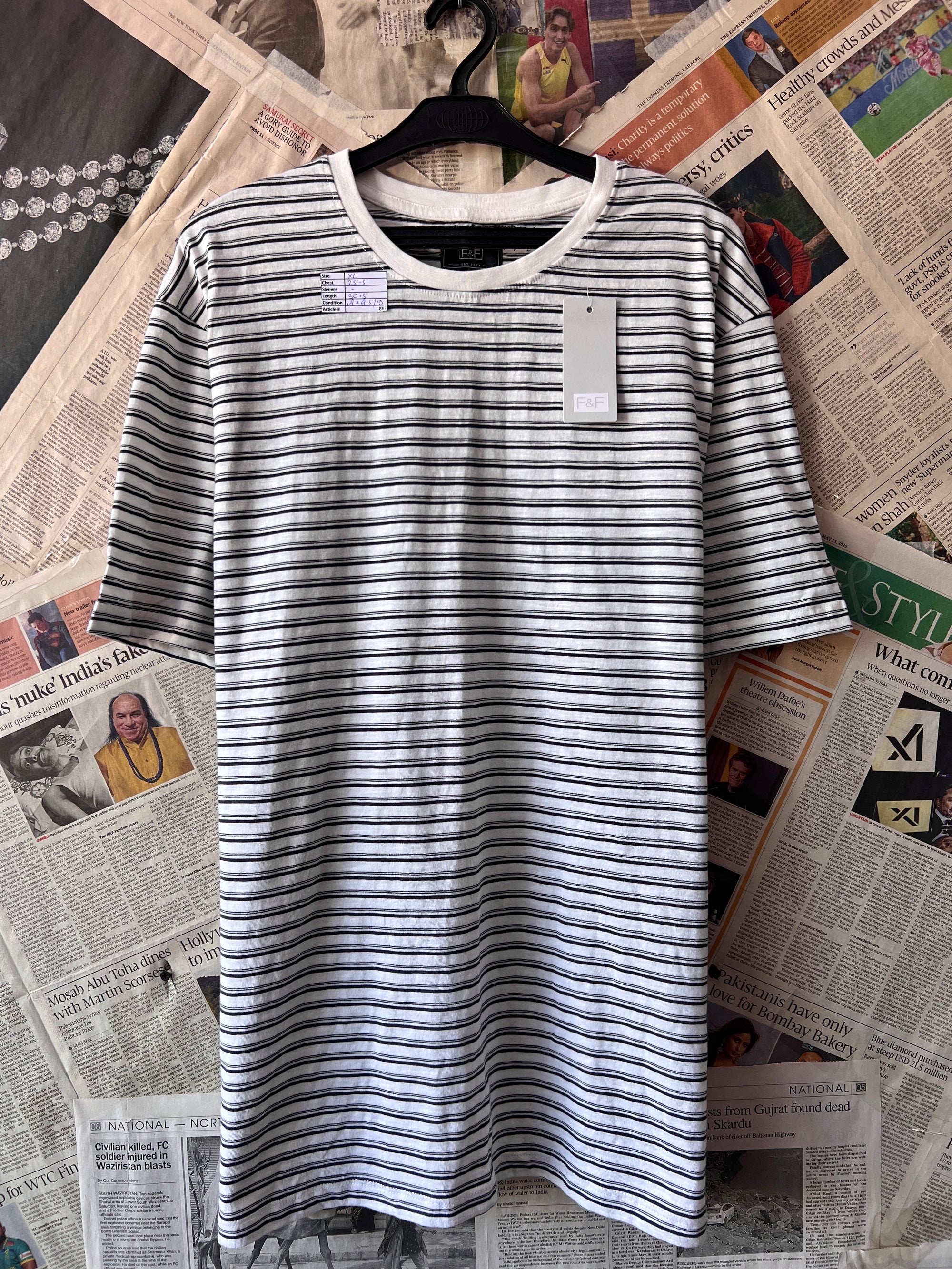 F&F® XL | Chest: 25.5" | White | T-Shirt | 862 - Genuine Maal