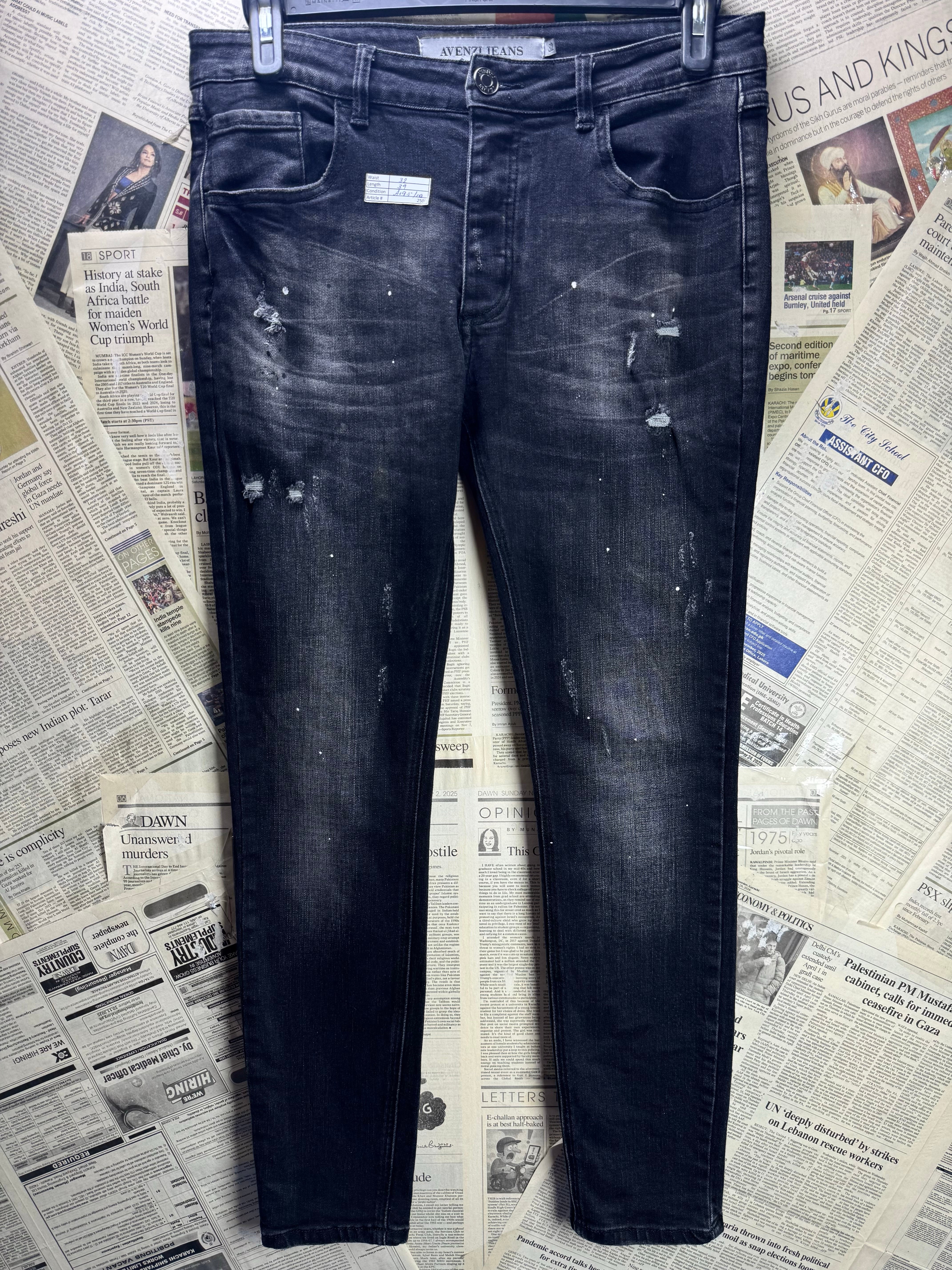 Avenzi Jeans® Waist: 32" | Black | Distressed Denim Pants | Poly - Cotton - Elastane | 2500 - Genuine Maal