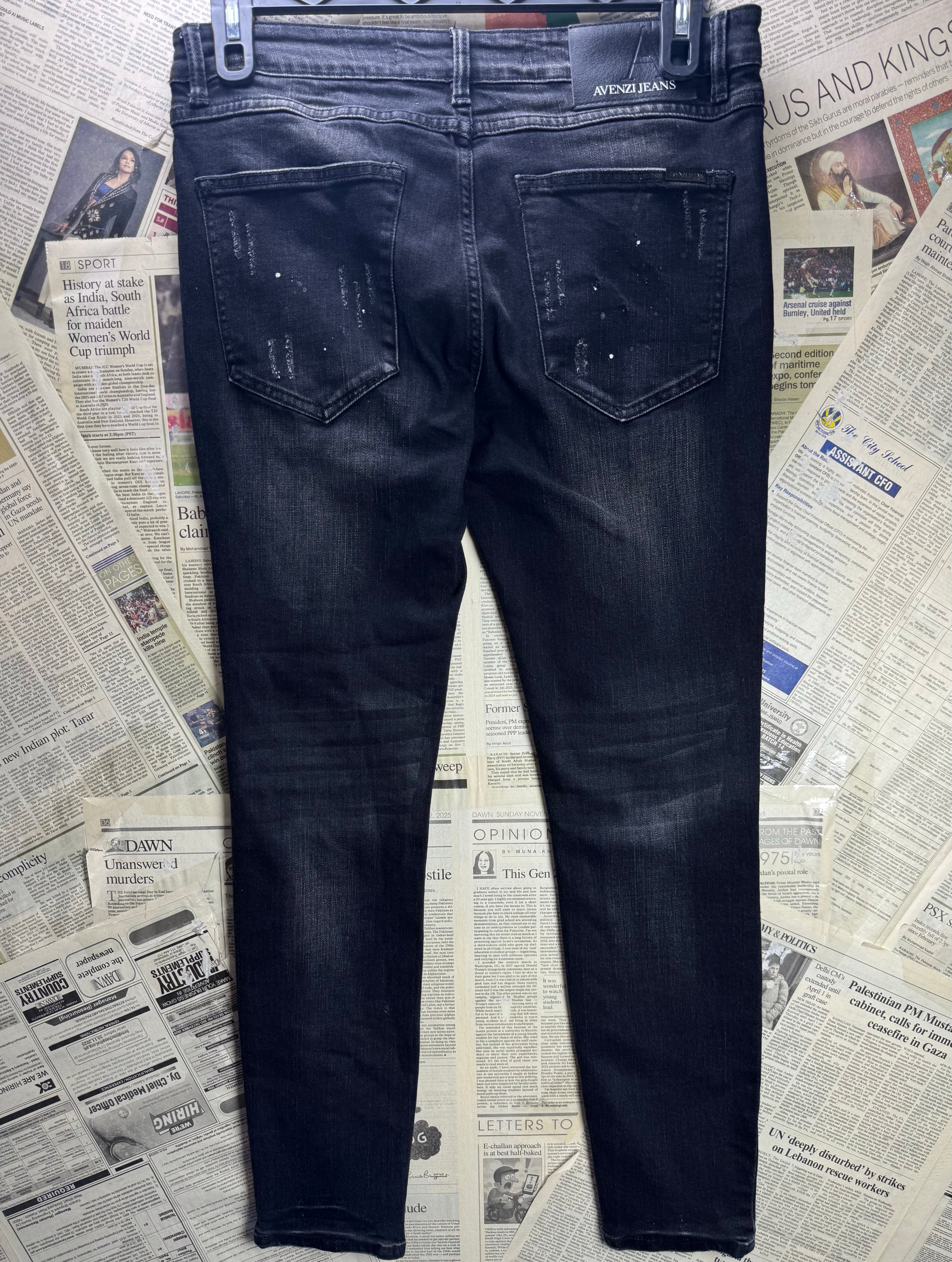 Avenzi Jeans® Waist: 32" | Black | Distressed Denim Pants | Poly - Cotton - Elastane | 2500 - Genuine Maal