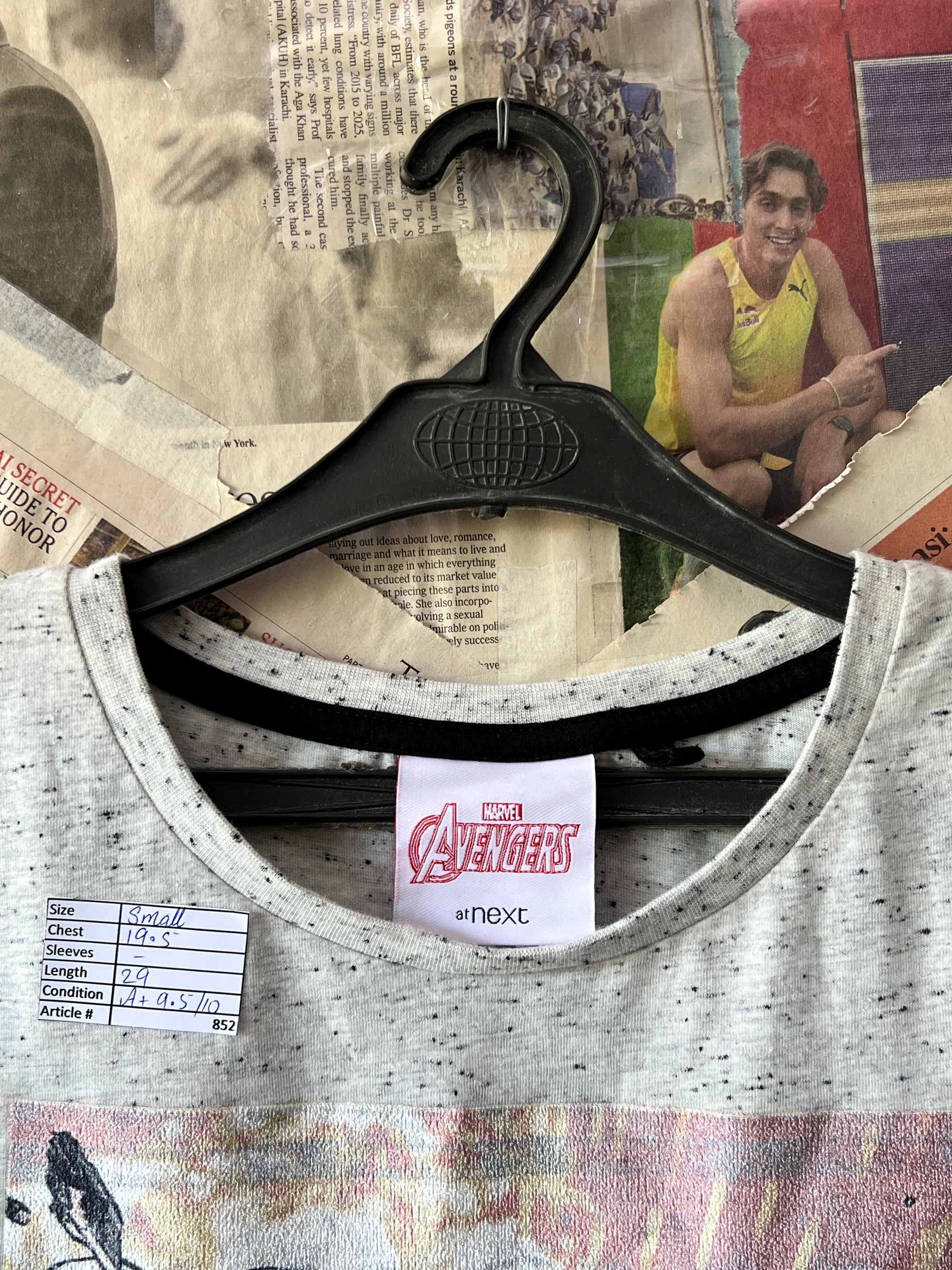 Next® Small | Chest: 19.5" | Marvel | T-Shirt | 852 - Genuine Maal