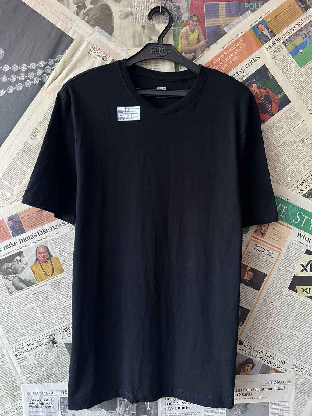 F&F® Small | Chest: 19" | Black | T-Shirt | 864 - Genuine Maal