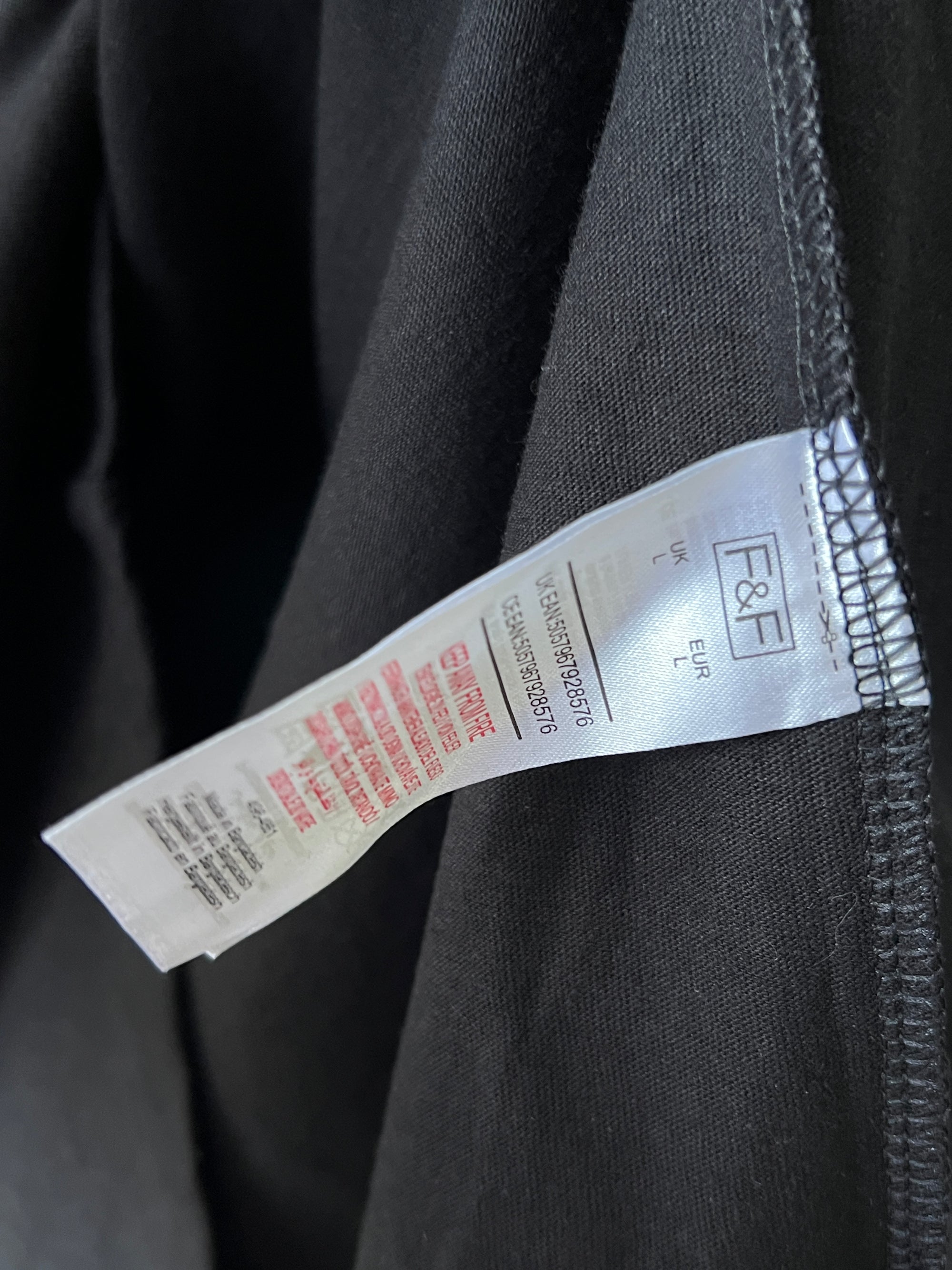 F&F® Medium | Chest: 22 | Black | T-Shirt | 851 - Genuine Maal