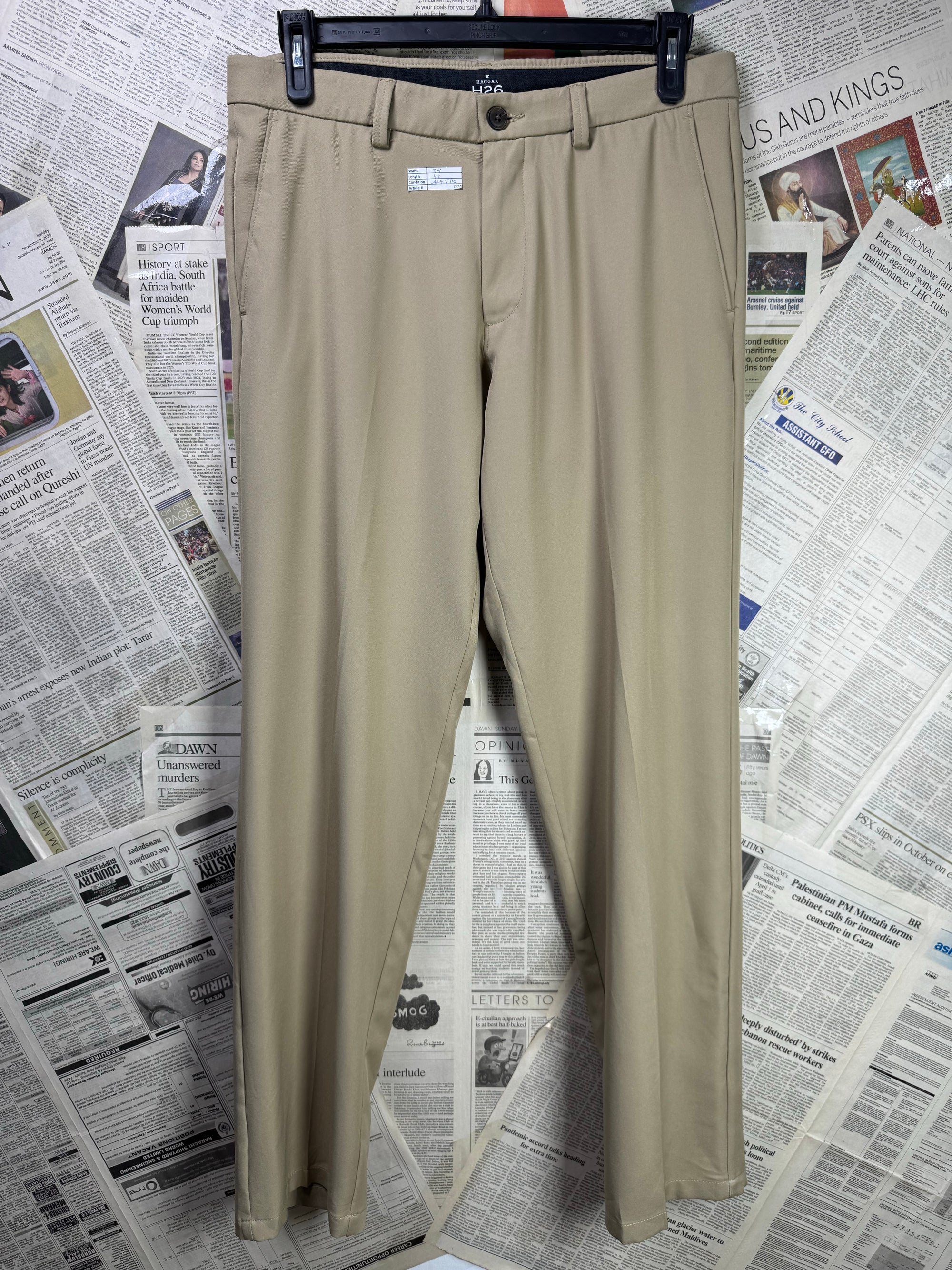 Haggar® Waist: 34" | Biege | Golf Pants | Poly | 1277 - Genuine Maal