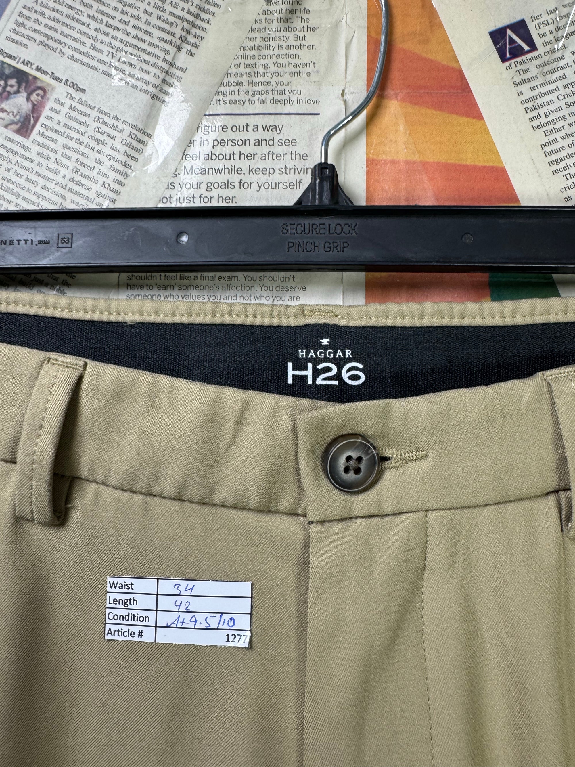 Haggar® Waist: 34" | Biege | Golf Pants | Poly | 1277 - Genuine Maal