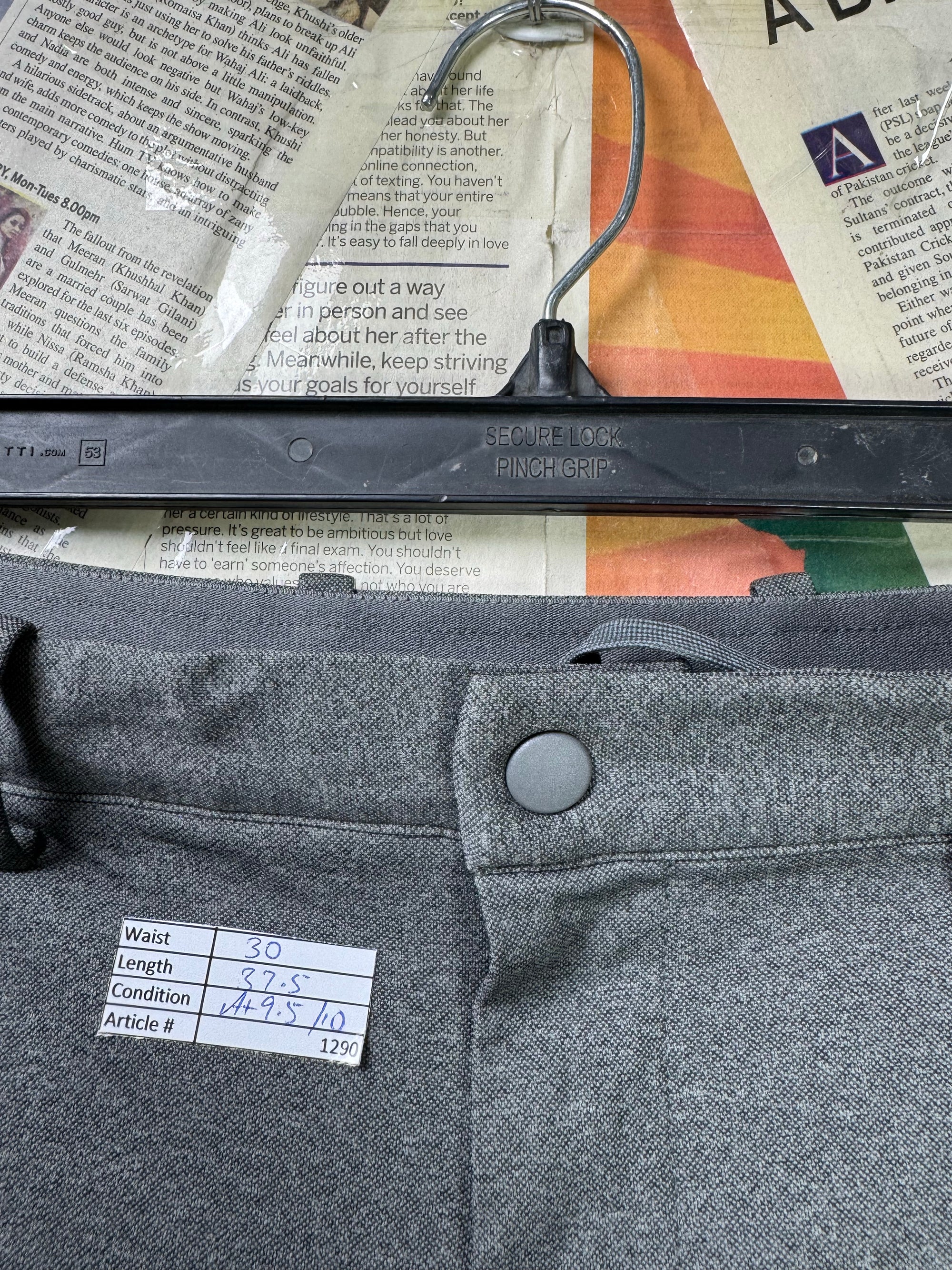 Uniqlo® Waist: 30" | Asphalt | Golf Pants | Elastane - Poly | 1290 - Genuine Maal