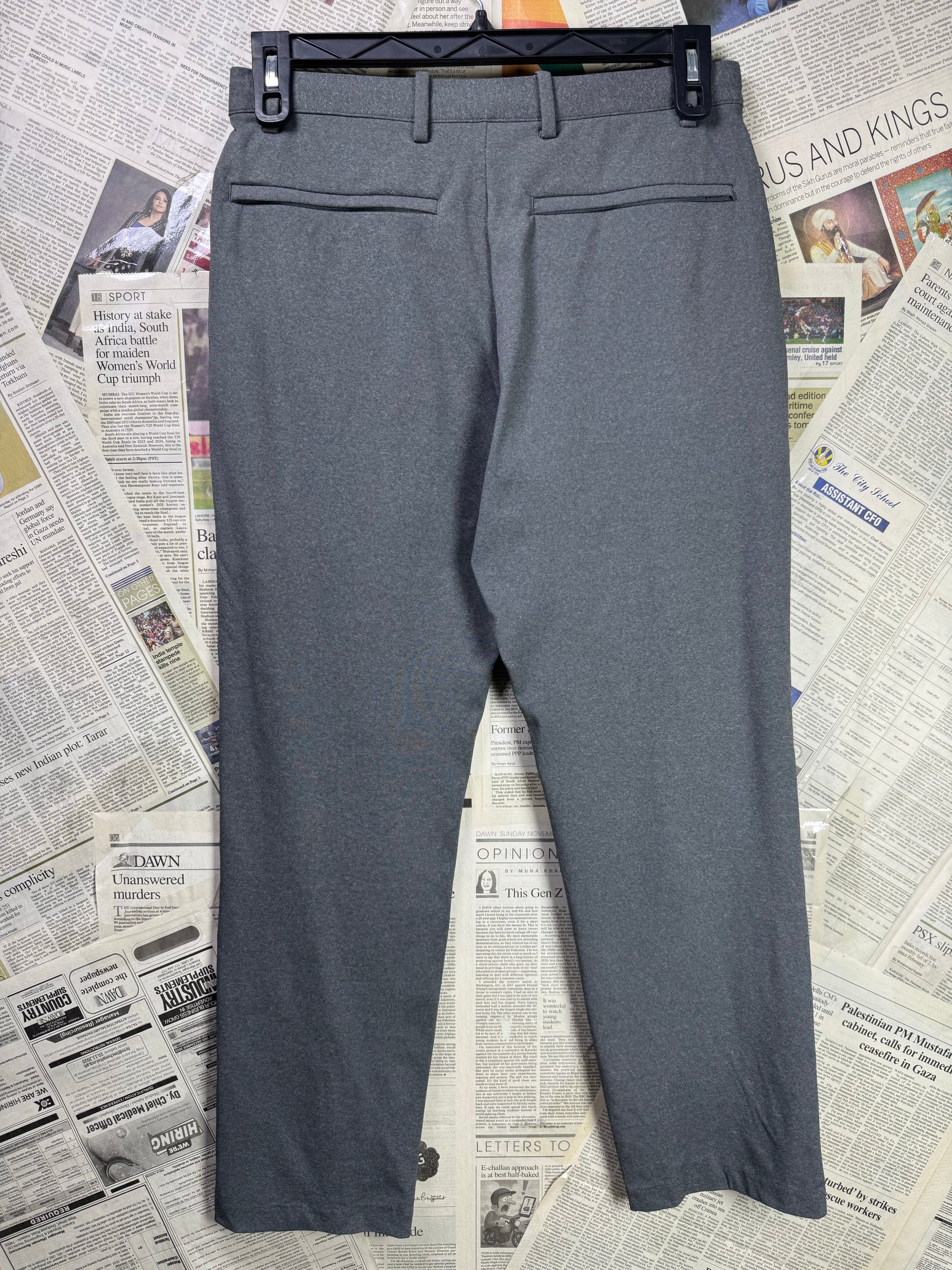 Uniqlo® Waist: 30" | Asphalt | Golf Pants | Elastane - Poly | 1290 - Genuine Maal