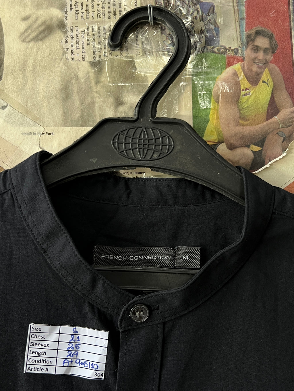 French Connection® Small | Chest: 21" | Black | Shirt | 304 - Genuine Maal