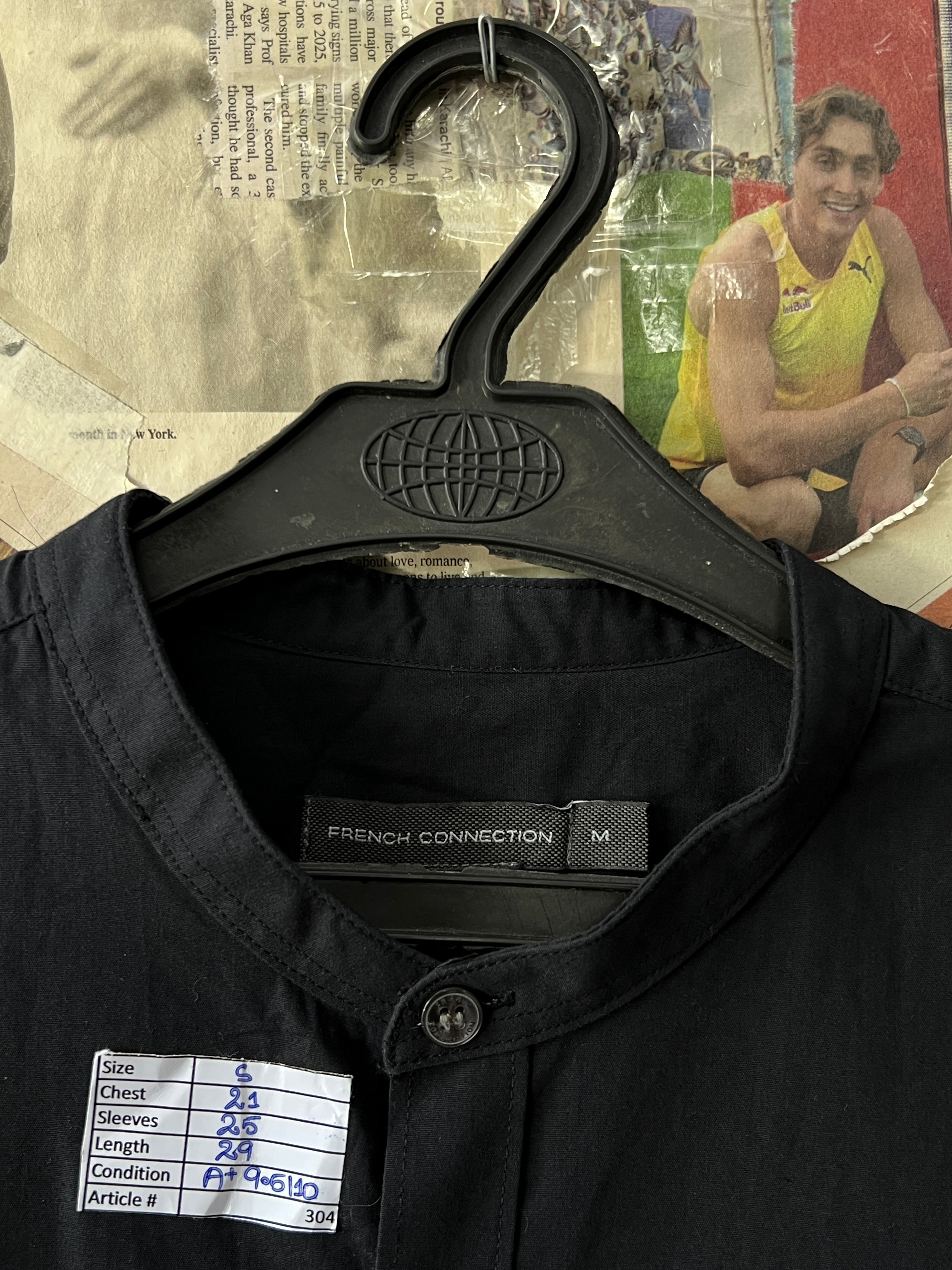 French Connection® Small | Chest: 21" | Black | Shirt | 304 - Genuine Maal