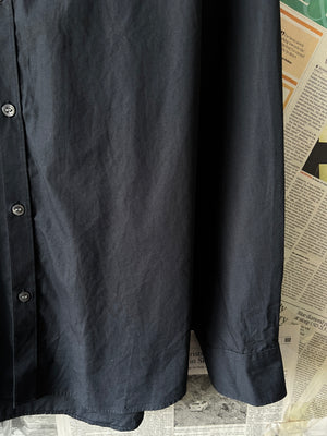 French Connection® Small | Chest: 21" | Black | Shirt | 304 - Genuine Maal