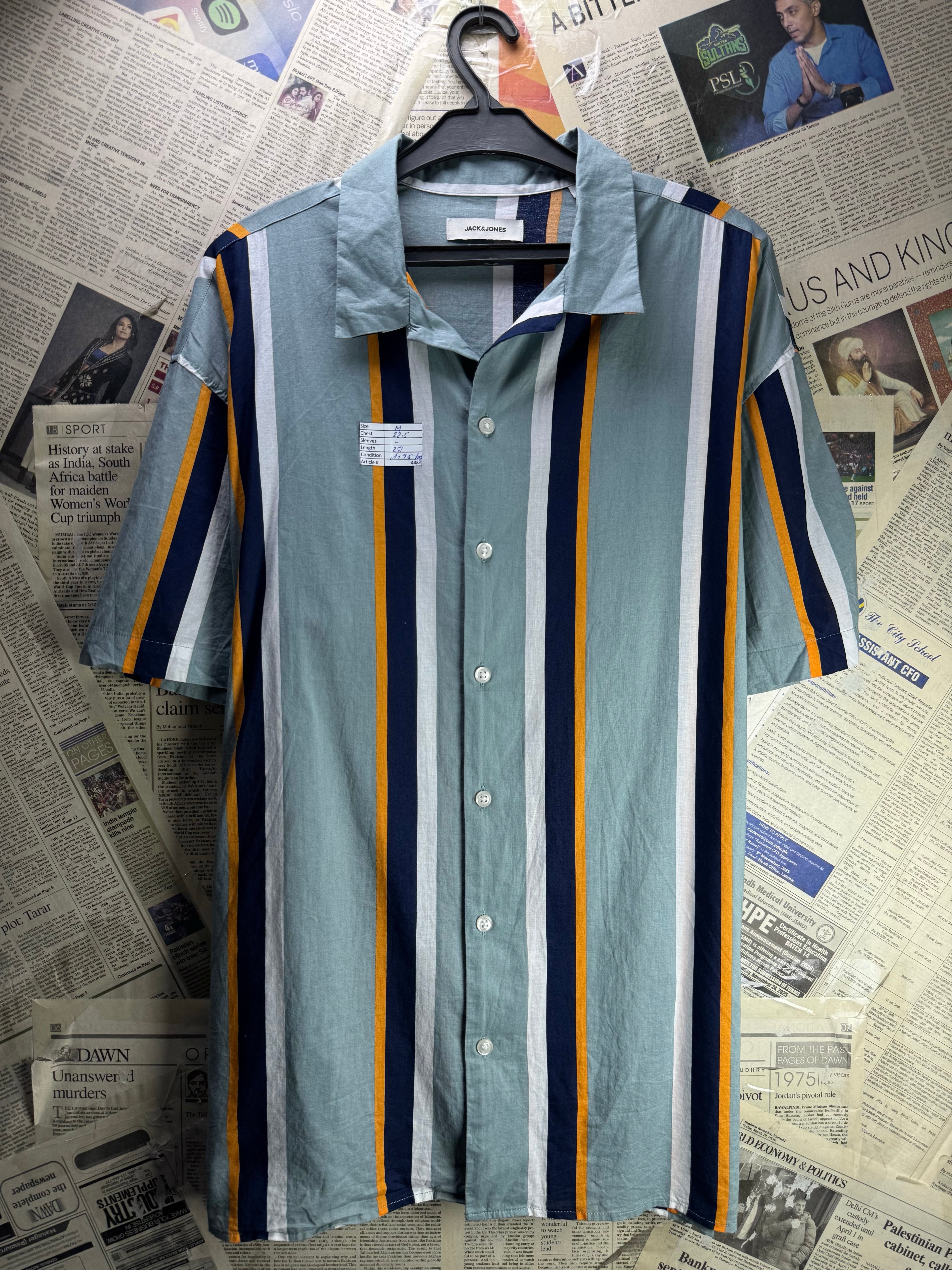 Jack & Jones® Medium | Chest: 22.5" | Stripes | Camp Shirts | Cotton | 4483 - Genuine Maal