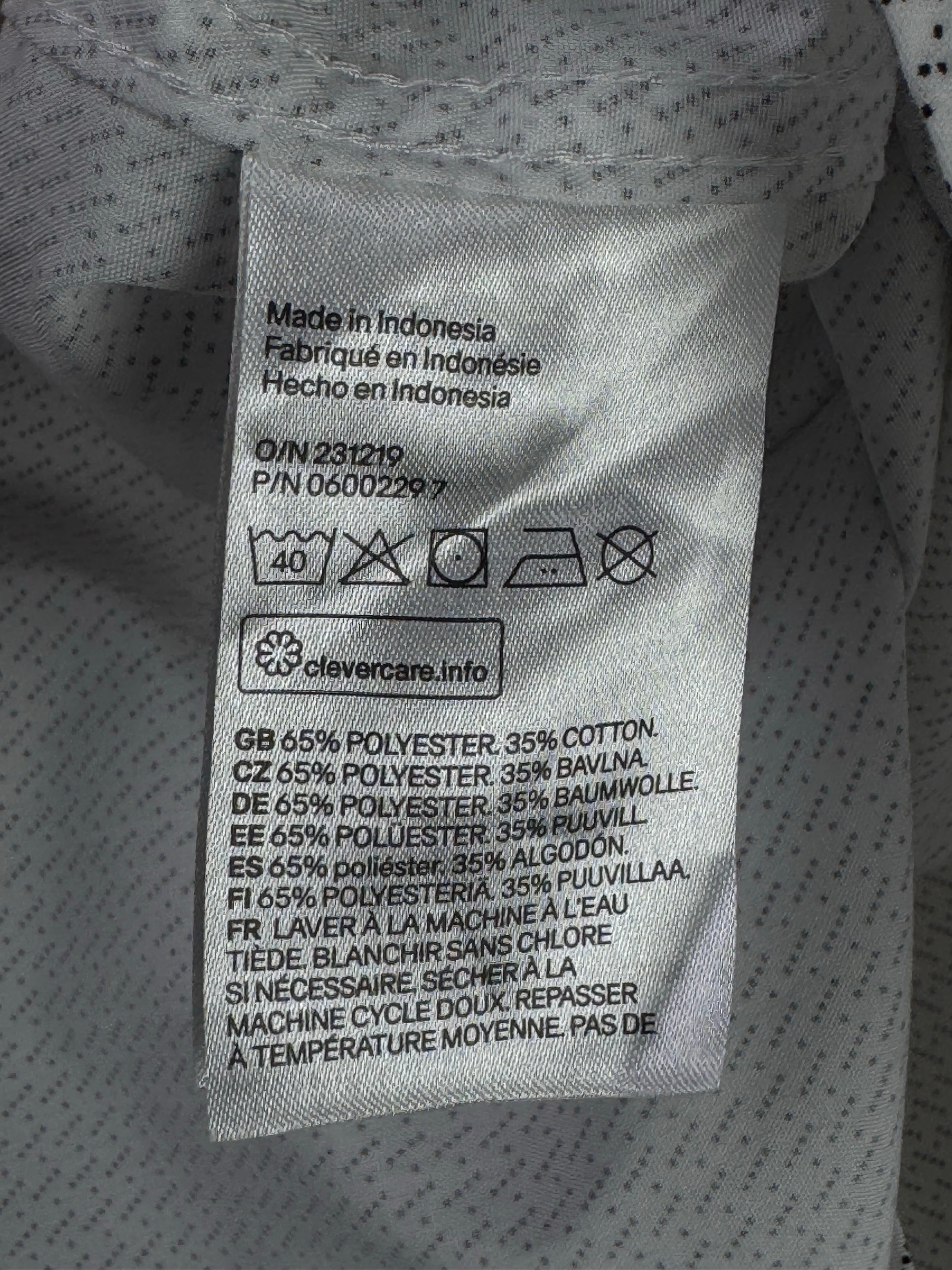 H&M® XS | Chest: 18" | White with Grey Pattern | Shirt | Cotton - Poly | 3312 - Genuine Maal