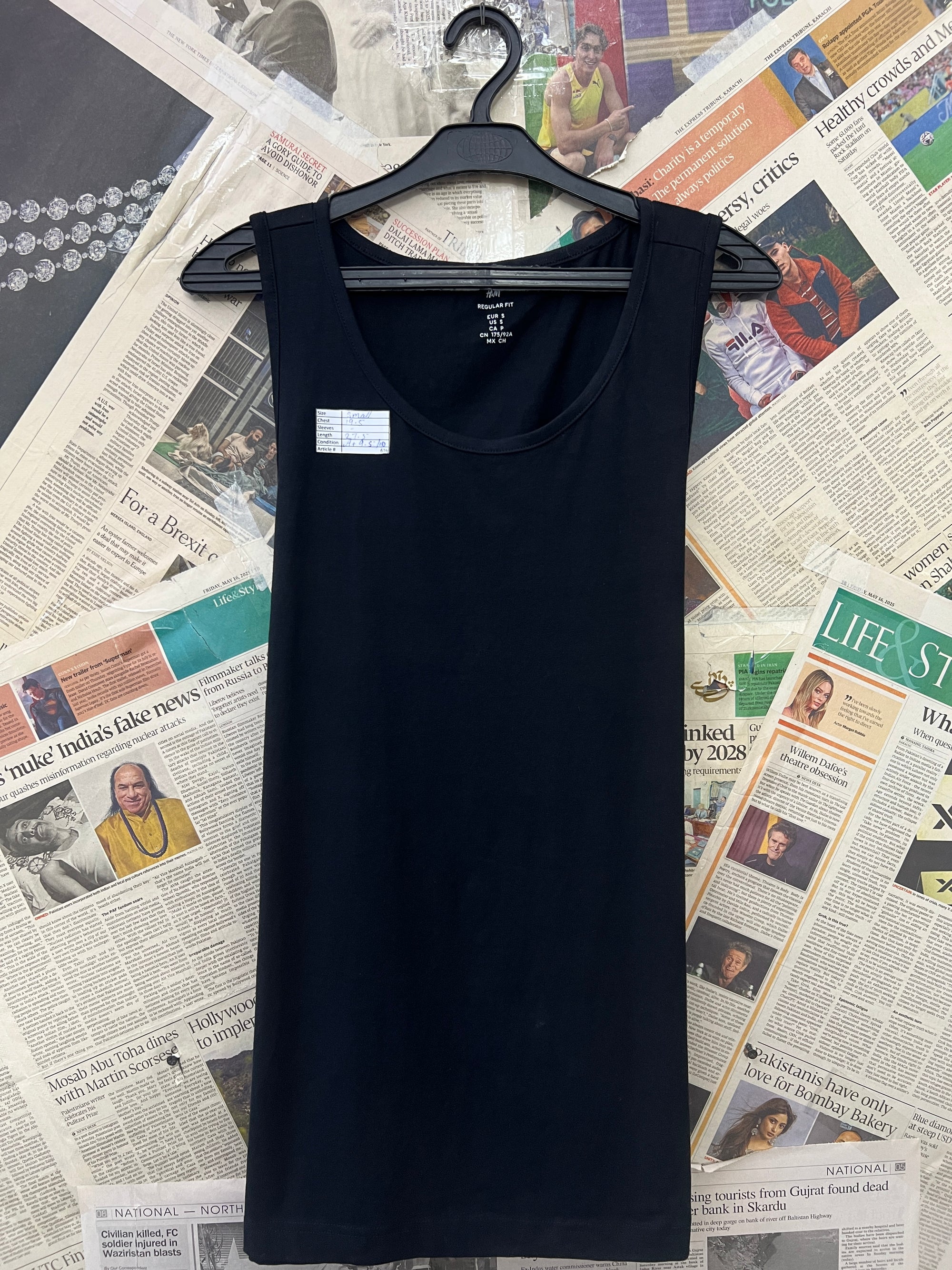 H&M® Small | Chest: 19.5" | Black | Tango | 616 - Genuine Maal