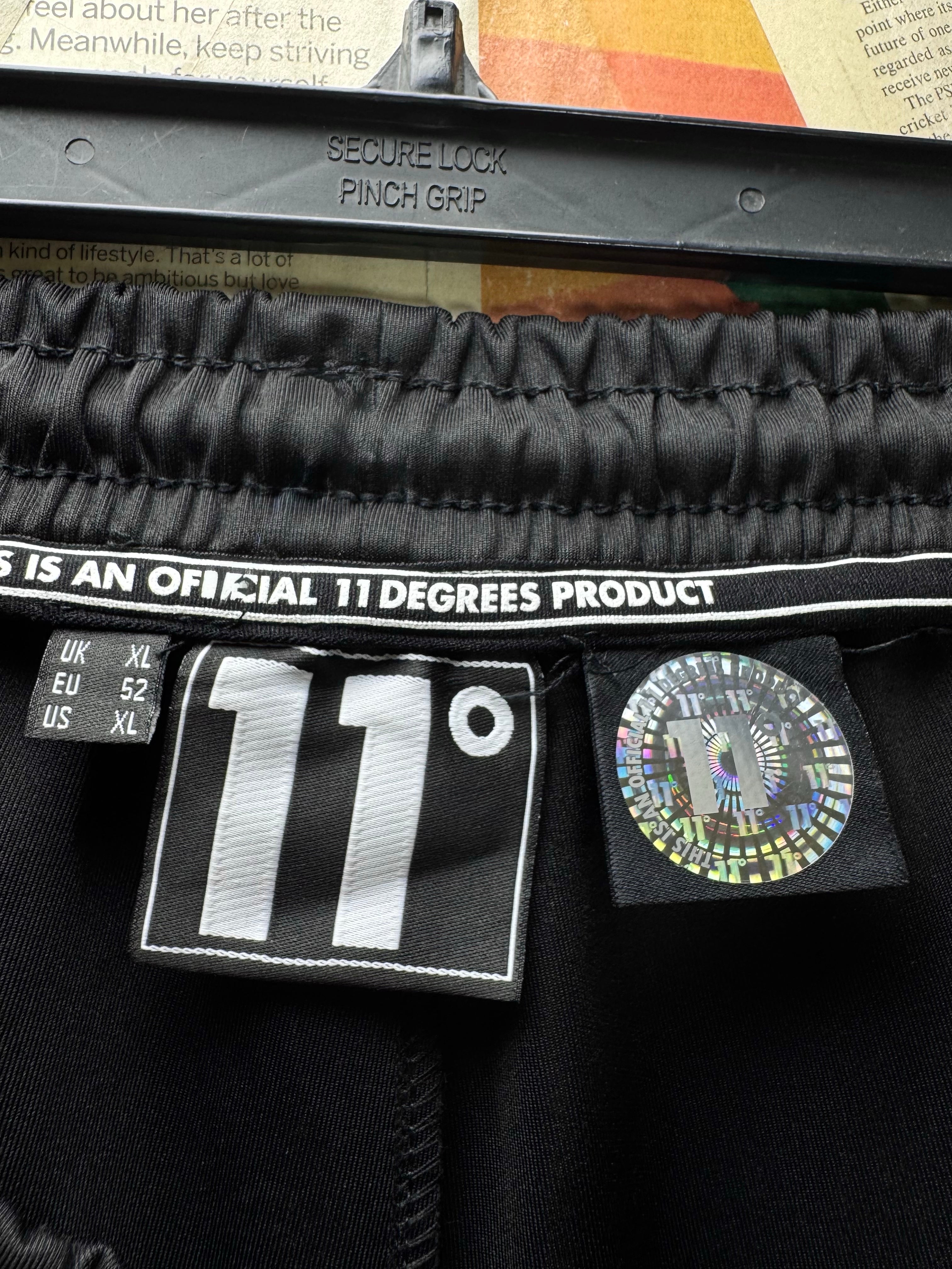 11 Degree® Waist: 32" to 34" | Black | Gym Trousers | Poly - Elastane | 3004 - Genuine Maal