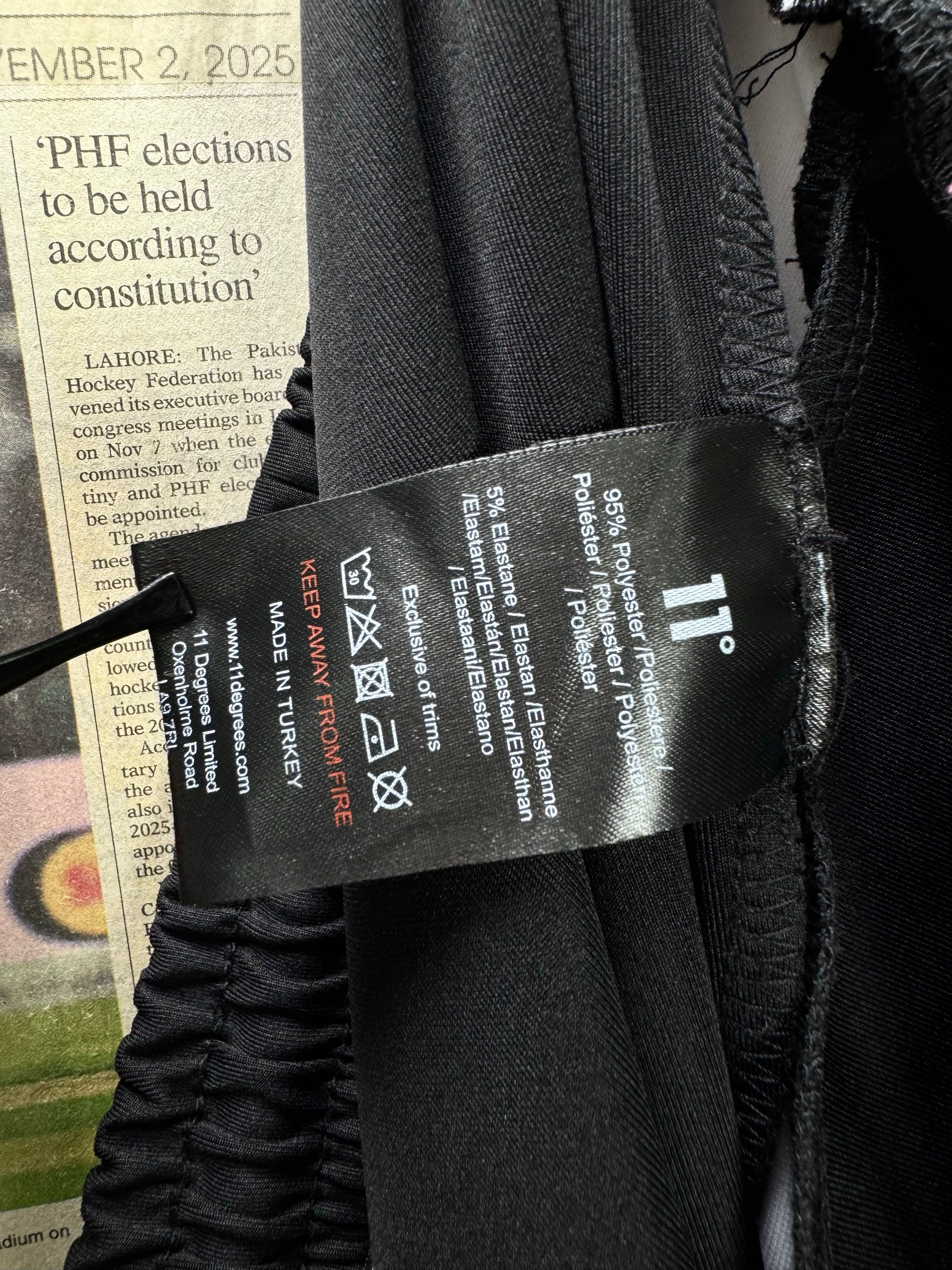 11 Degree® Waist: 32" to 34" | Black | Gym Trousers | Poly - Elastane | 3004 - Genuine Maal