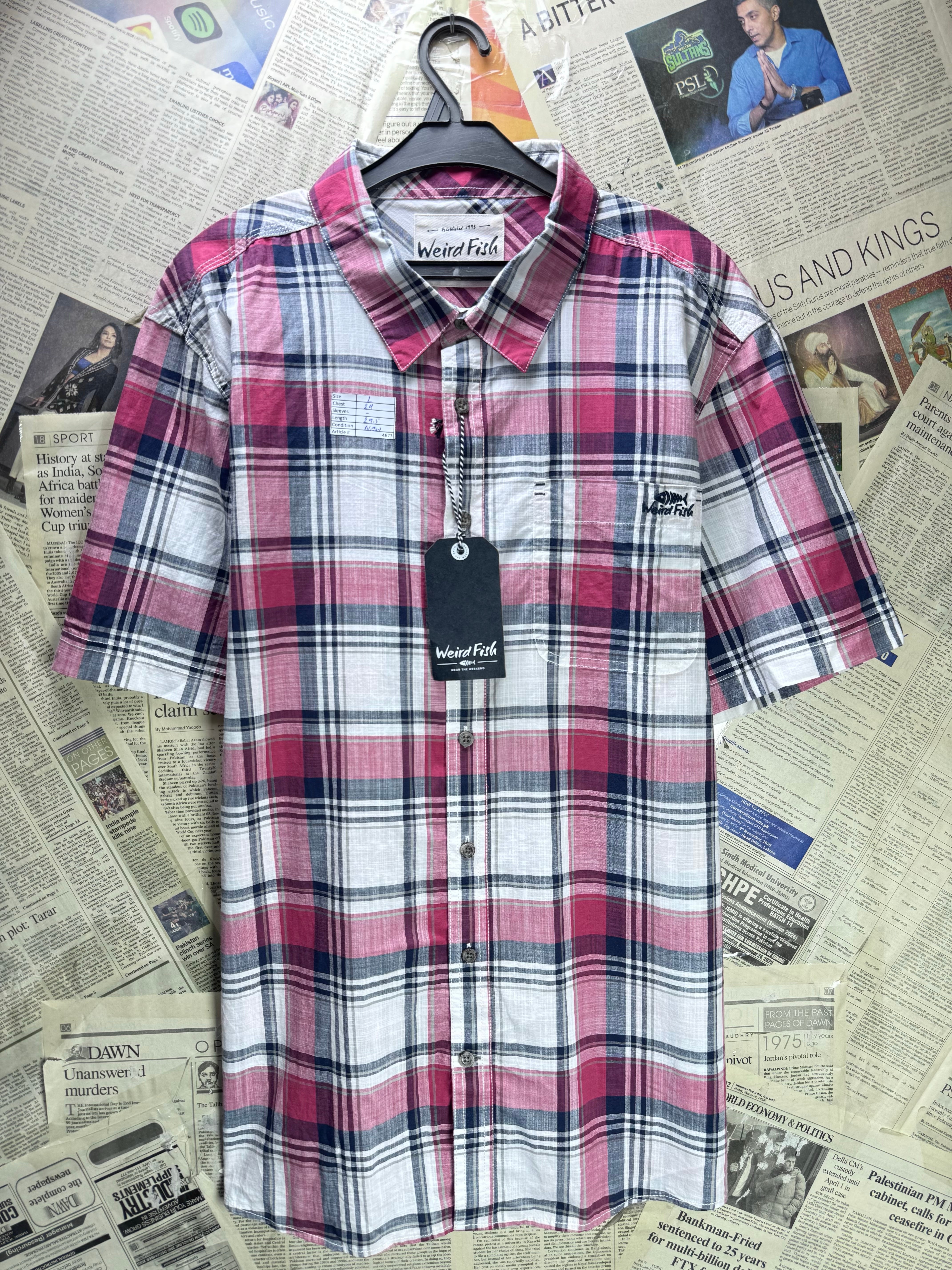 Weird Fish® Large | Chest: 24" | Berry Check | Shirt | Cotton | 4673 - Genuine Maal