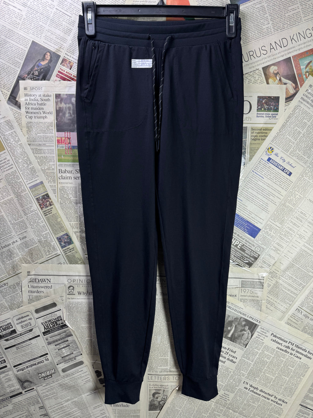 Zella® Waist: 28" to 30" | Black | Gym Trousers | 1350 - Genuine Maal