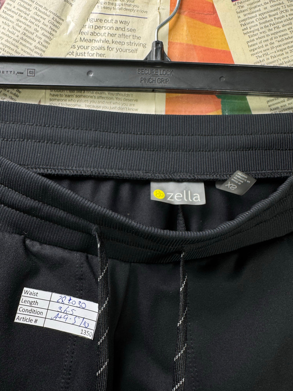 Zella® Waist: 28" to 30" | Black | Gym Trousers | 1350 - Genuine Maal