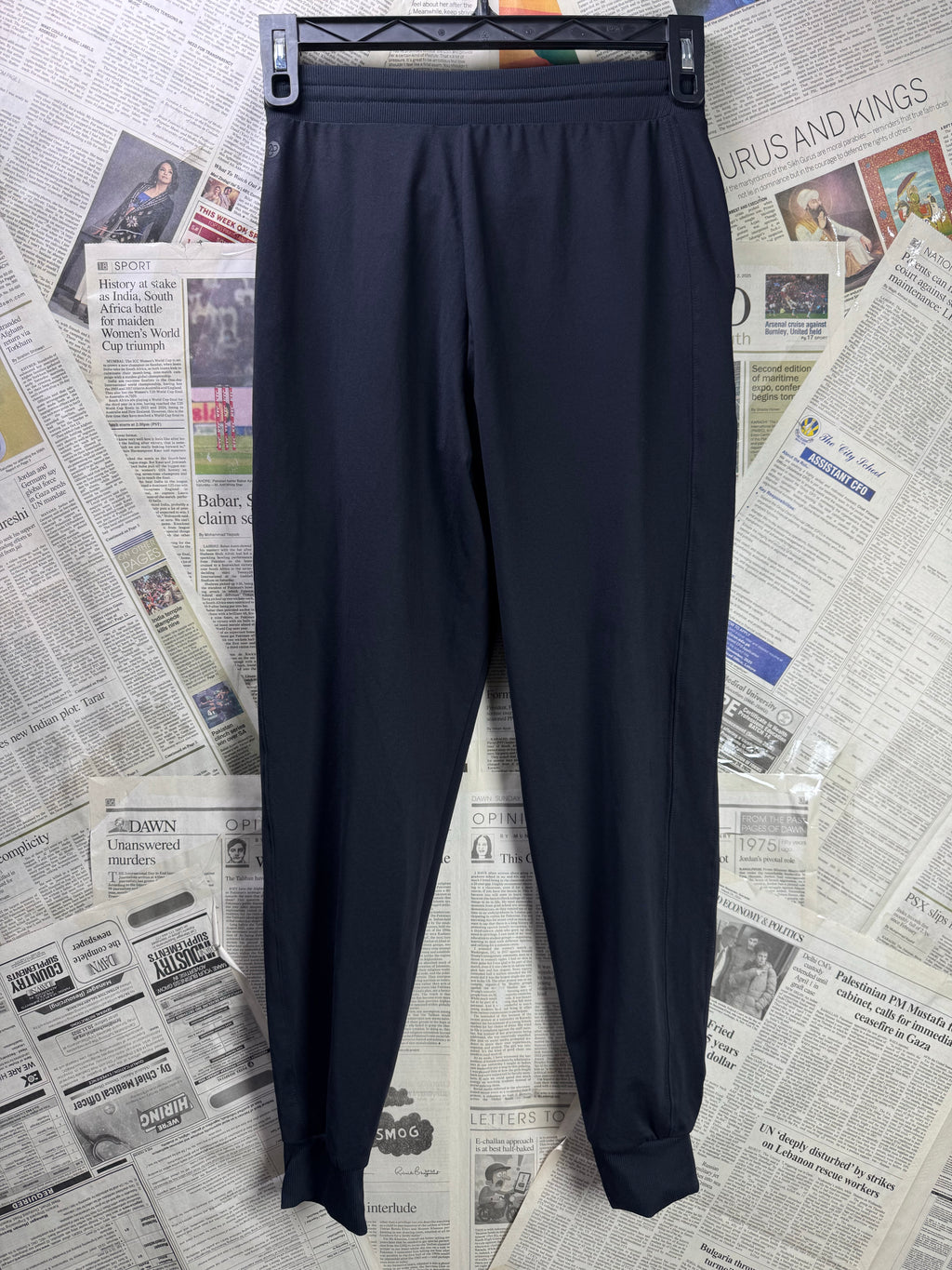 Zella® Waist: 28" to 30" | Black | Gym Trousers | 1350 - Genuine Maal