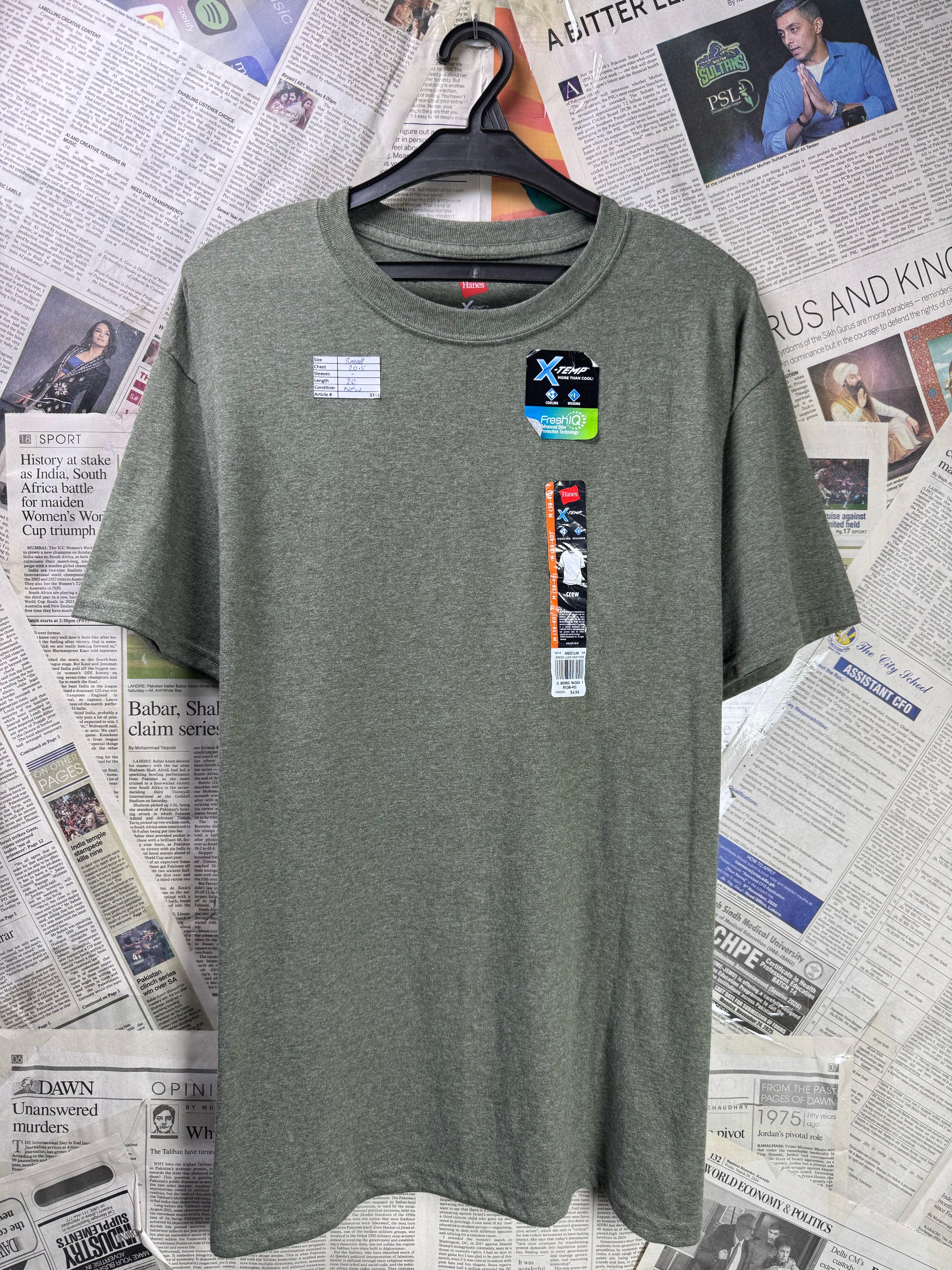 Hanes® Small | Chest: 20.5" | Moss Green | T-Shirt | Poly - Cotton - Visc | 3343 - Genuine Maal