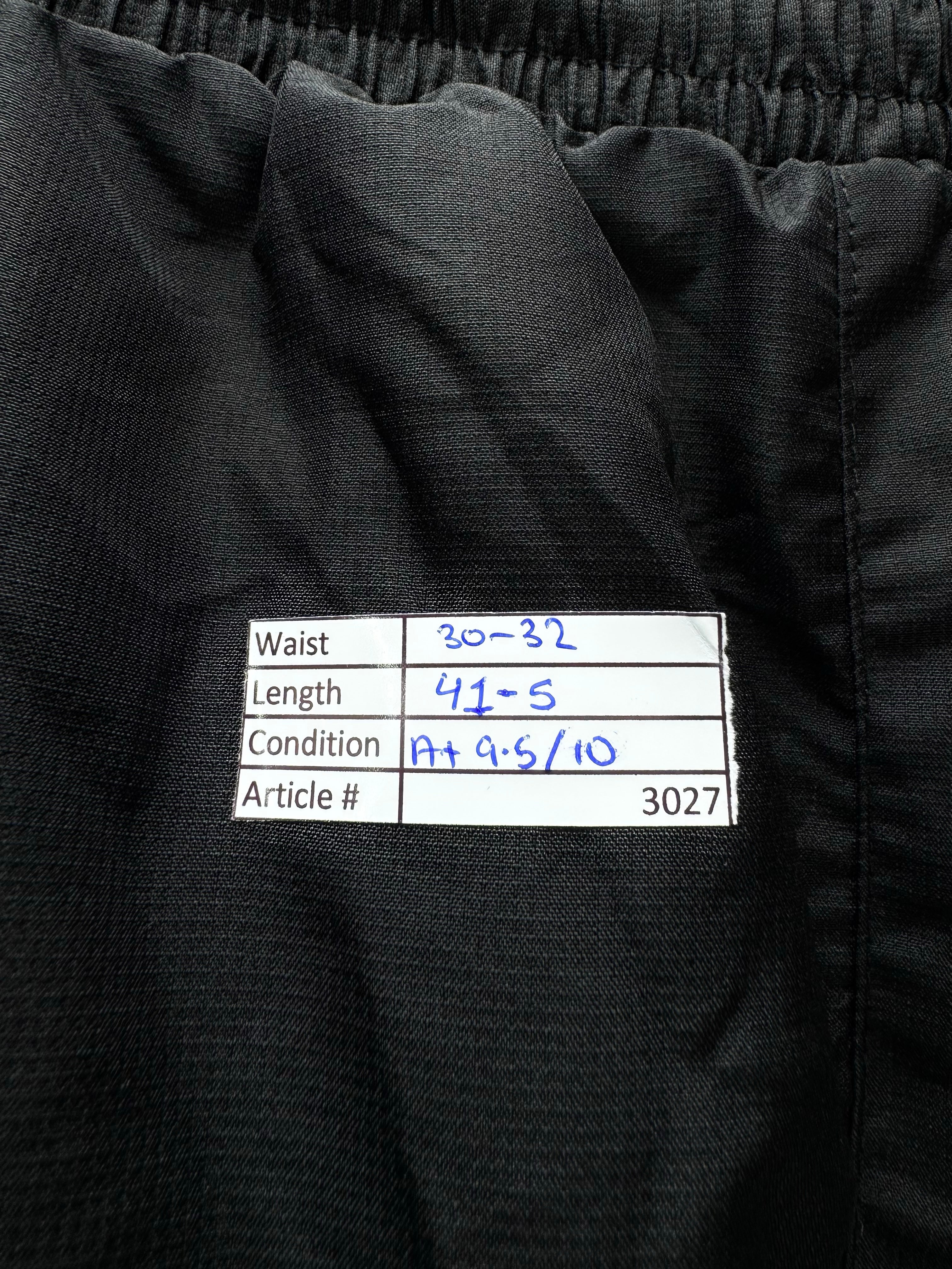 Lonsdale® Waist: 30" to 32" | Black | Sports Trousers | Polyester | 3027 - Genuine Maal