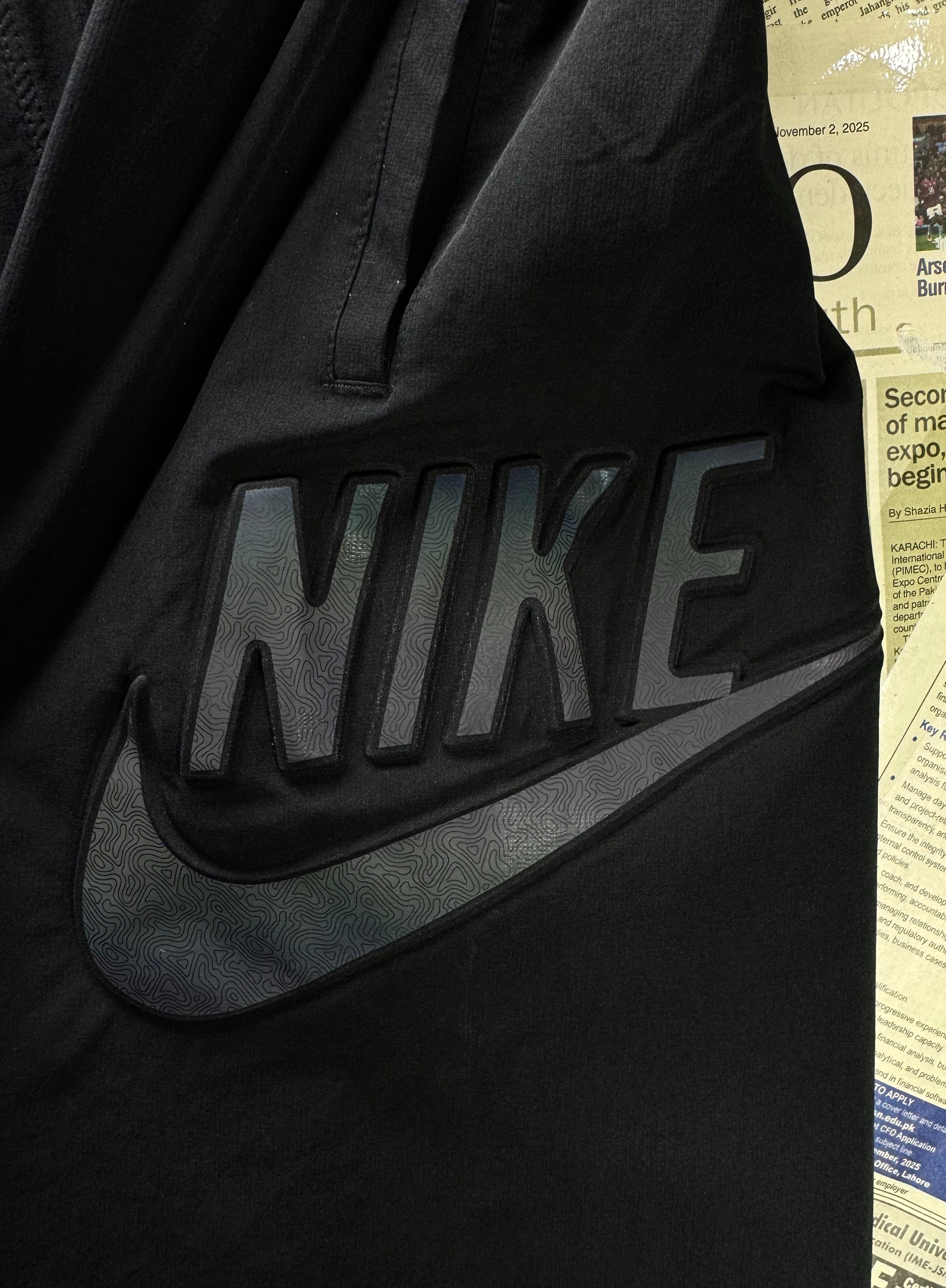 N*ke® Waist: 30" to 32" | Black | Sports Trousers | Polyester | 3006 - Genuine Maal