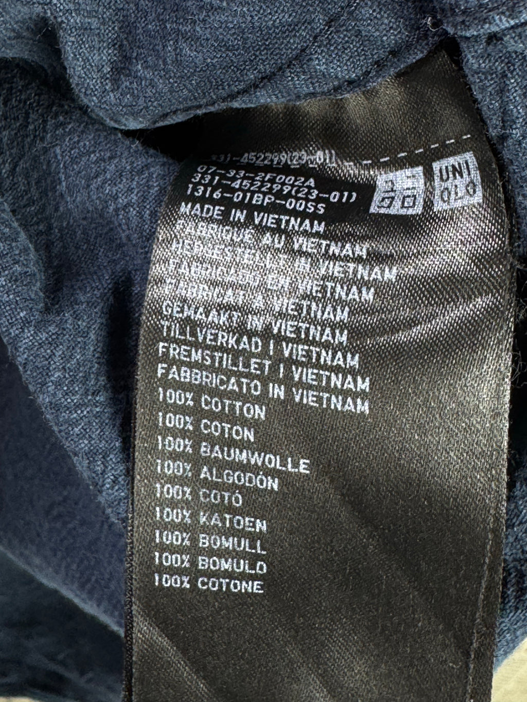 Uniqlo® Large | Chest: 23" | Blue | Denim - Feel Shirt | Cotton | 3336 - Genuine Maal