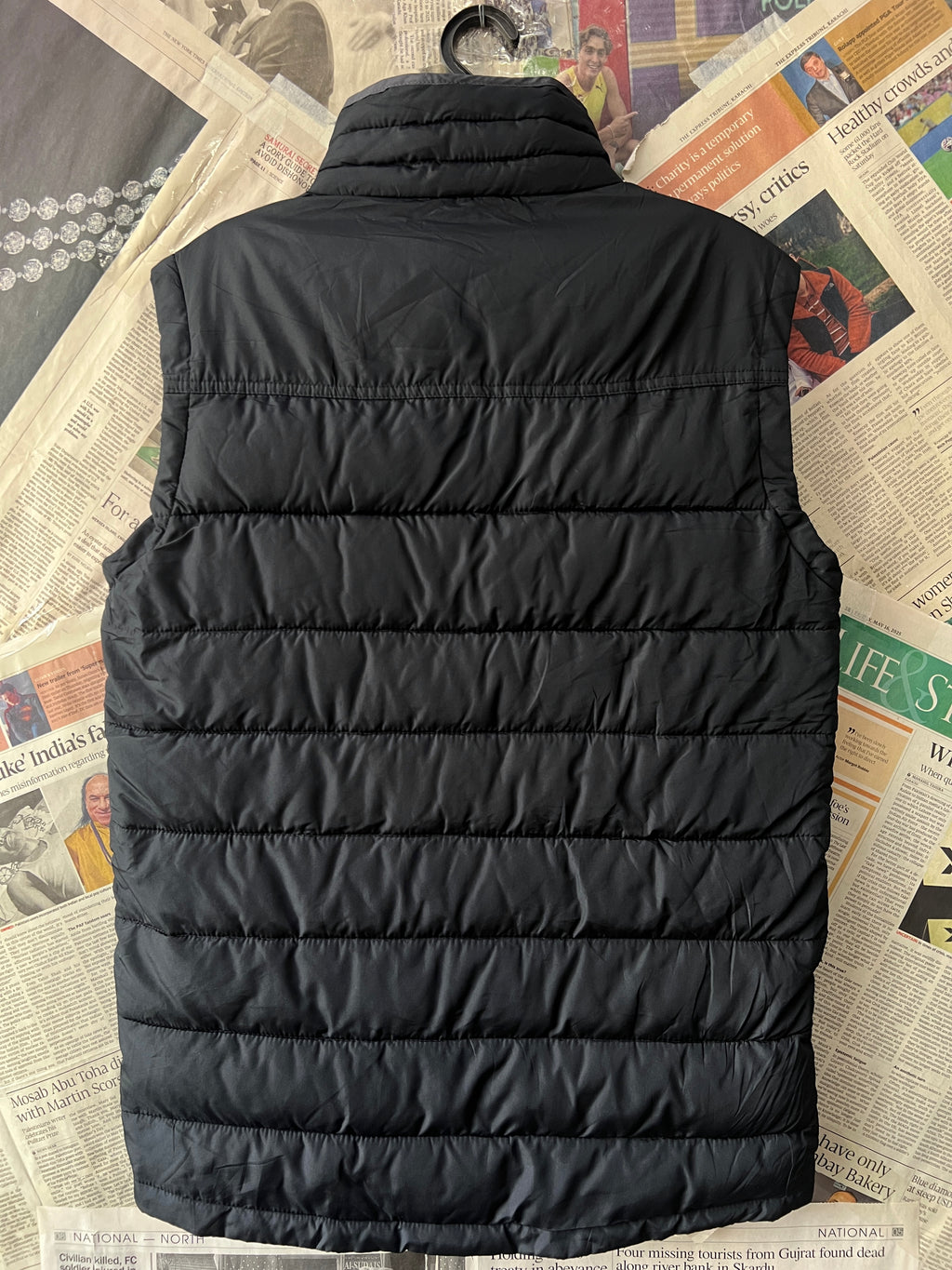 F&F® Small | Chest: 20" | Black | Sleeveless Puffer Jacket | 694 - Genuine Maal