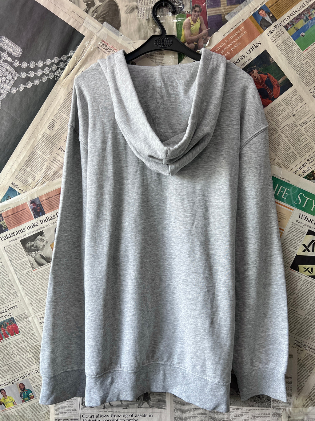 H&M® XL | Chest: 26" | Grey | Full Zipp Hoodie | 690 - Genuine Maal