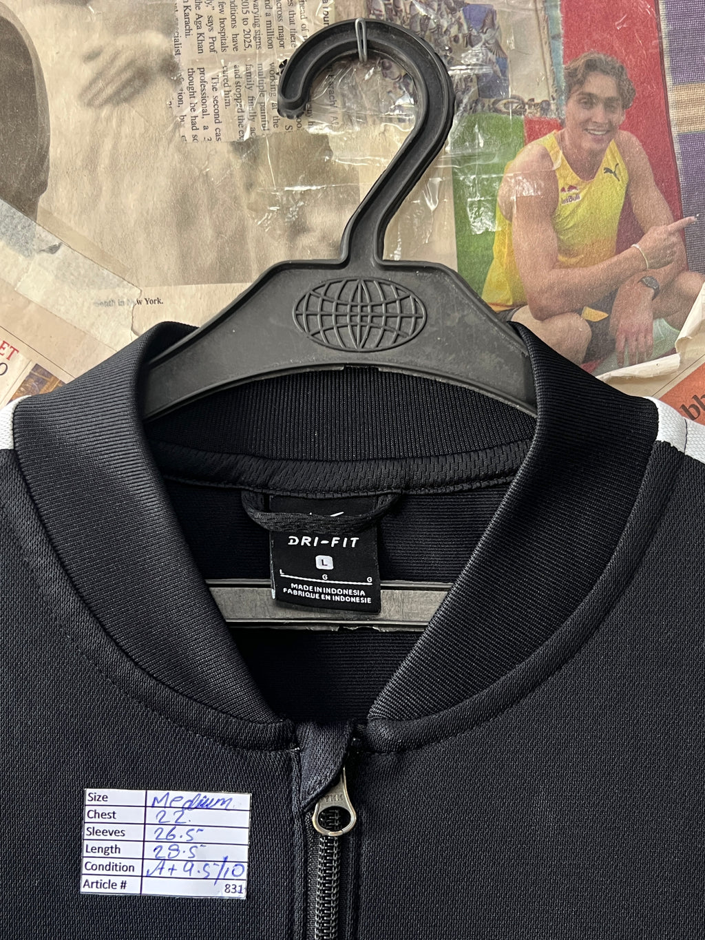 N*ke® Medium | Chest: 22 | Black | Jacket | 831 - Genuine Maal