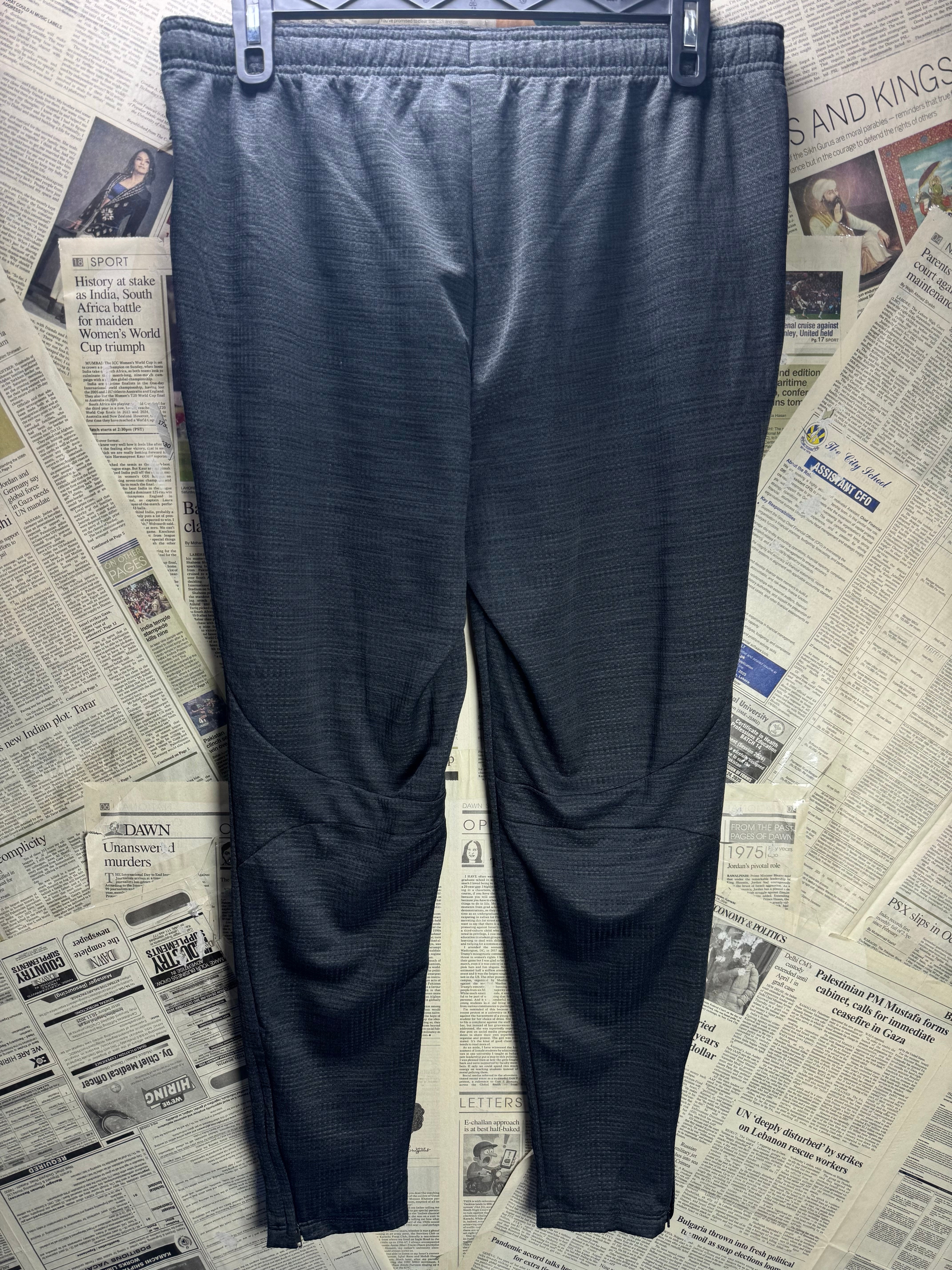 N*ke® Waist: 36" to 38" | Grey | Sports Trousers | Polyester | 3015 - Genuine Maal