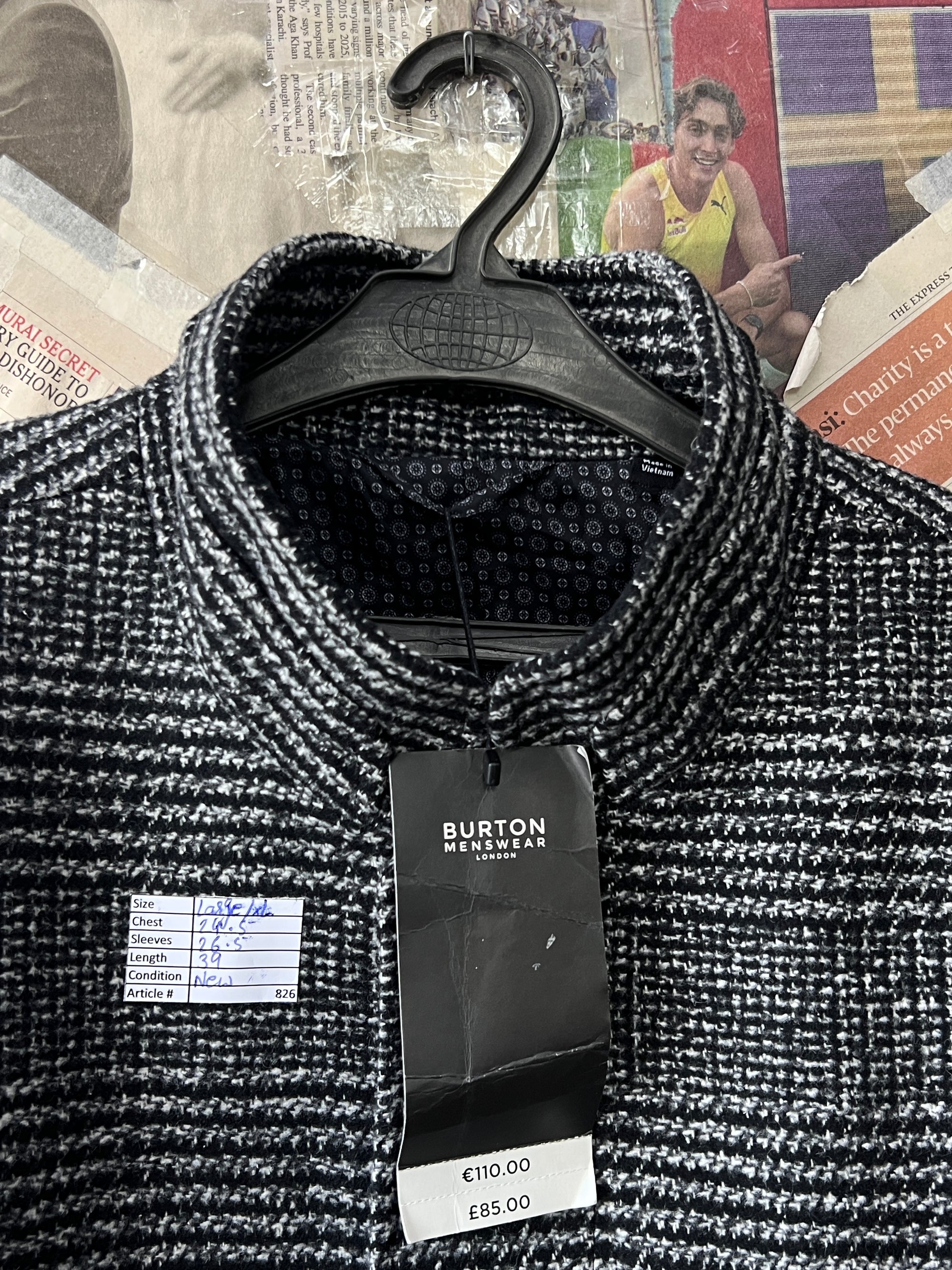 Burton® L/XL | Chest: 24.5" | Black & Grey | Long Coat | 826 - Genuine Maal