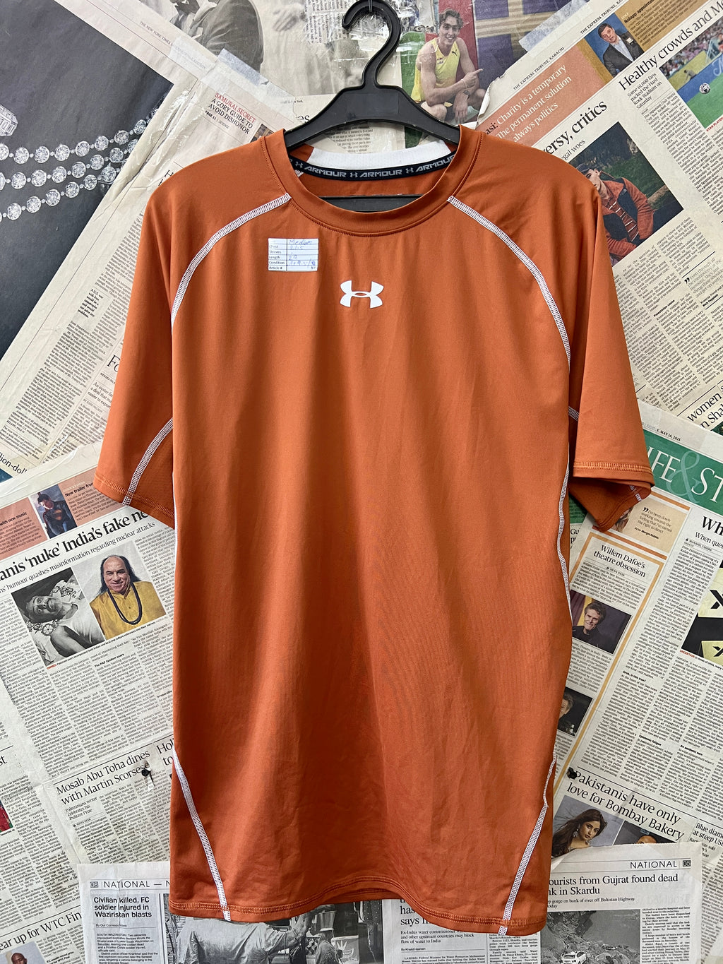 Under Armo*r® Medium | Chest: 21.5 | Rust | T-Shirt | 835 - Genuine Maal