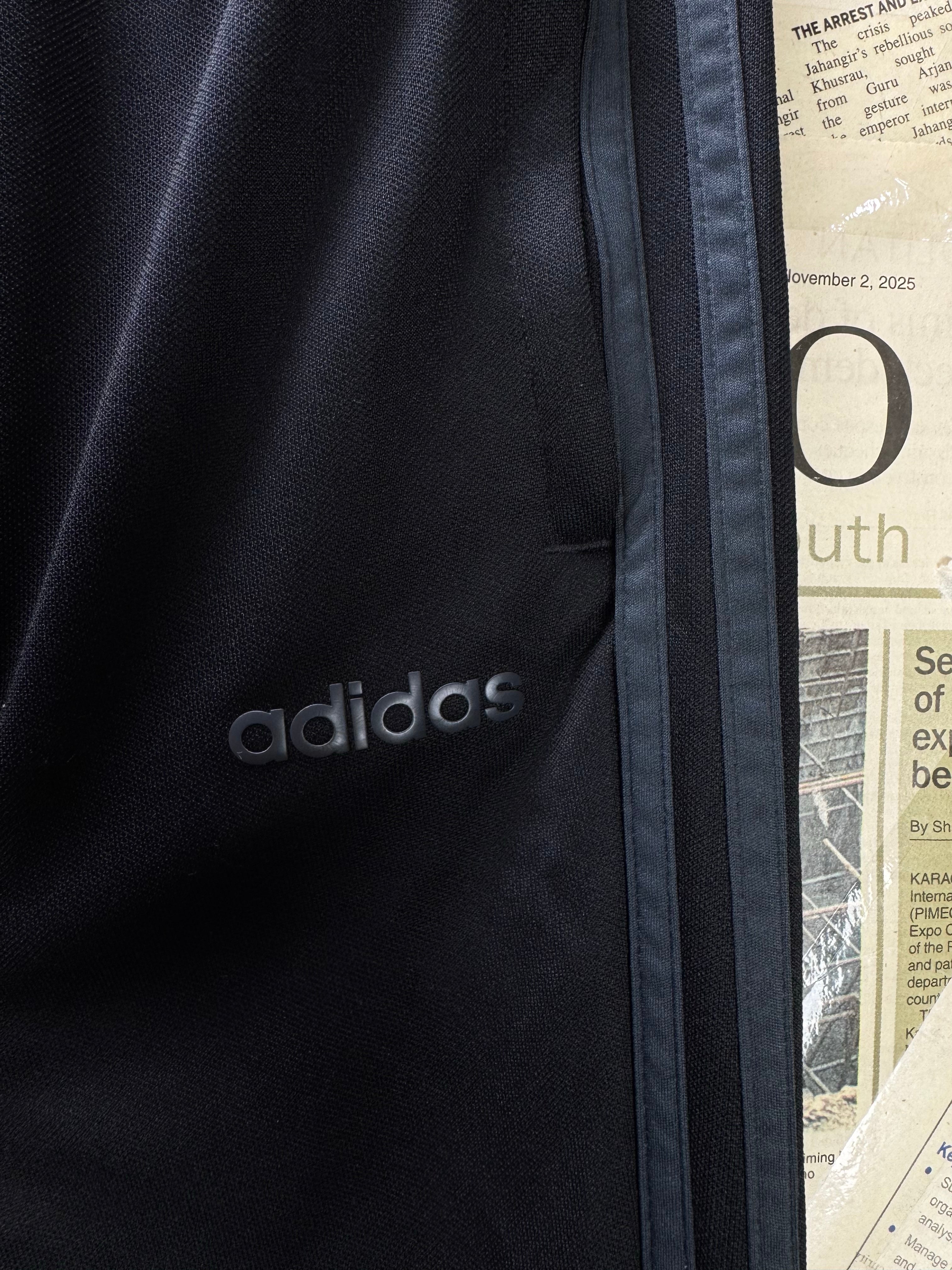 Adi*as® Small | Chest: 21" | Black | Tracksuit | Polyester | 4697 - Genuine Maal