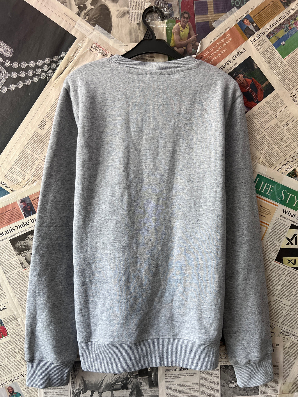 Super Dry® Medium | Chest: 22 | Grey | Sweat Shirt | 460 - Genuine Maal