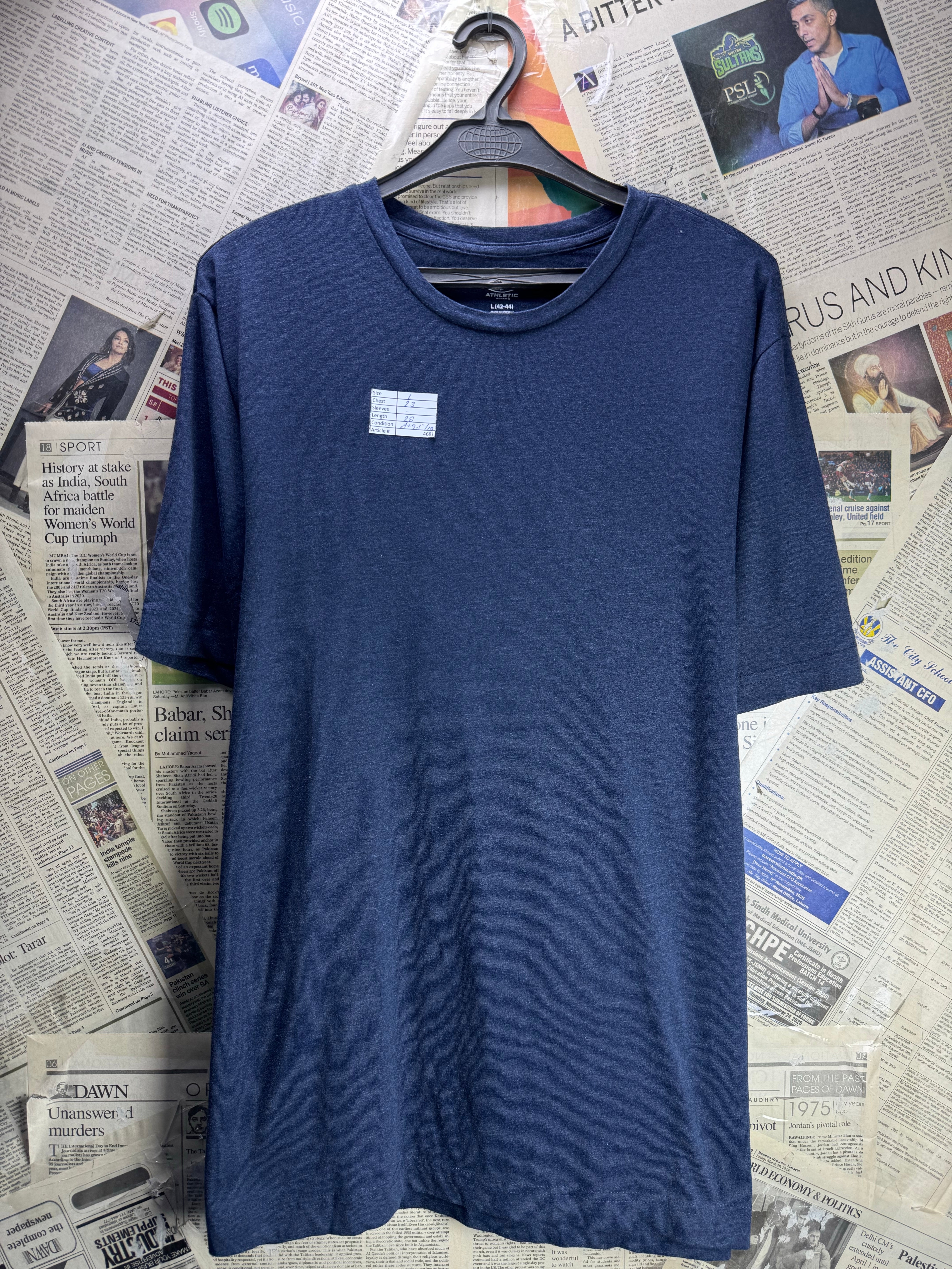 Athletic Works® Large | Chest: 23" | Blue | T-Shirt | Poly - Cotton - Rayon | 4681 - Genuine Maal