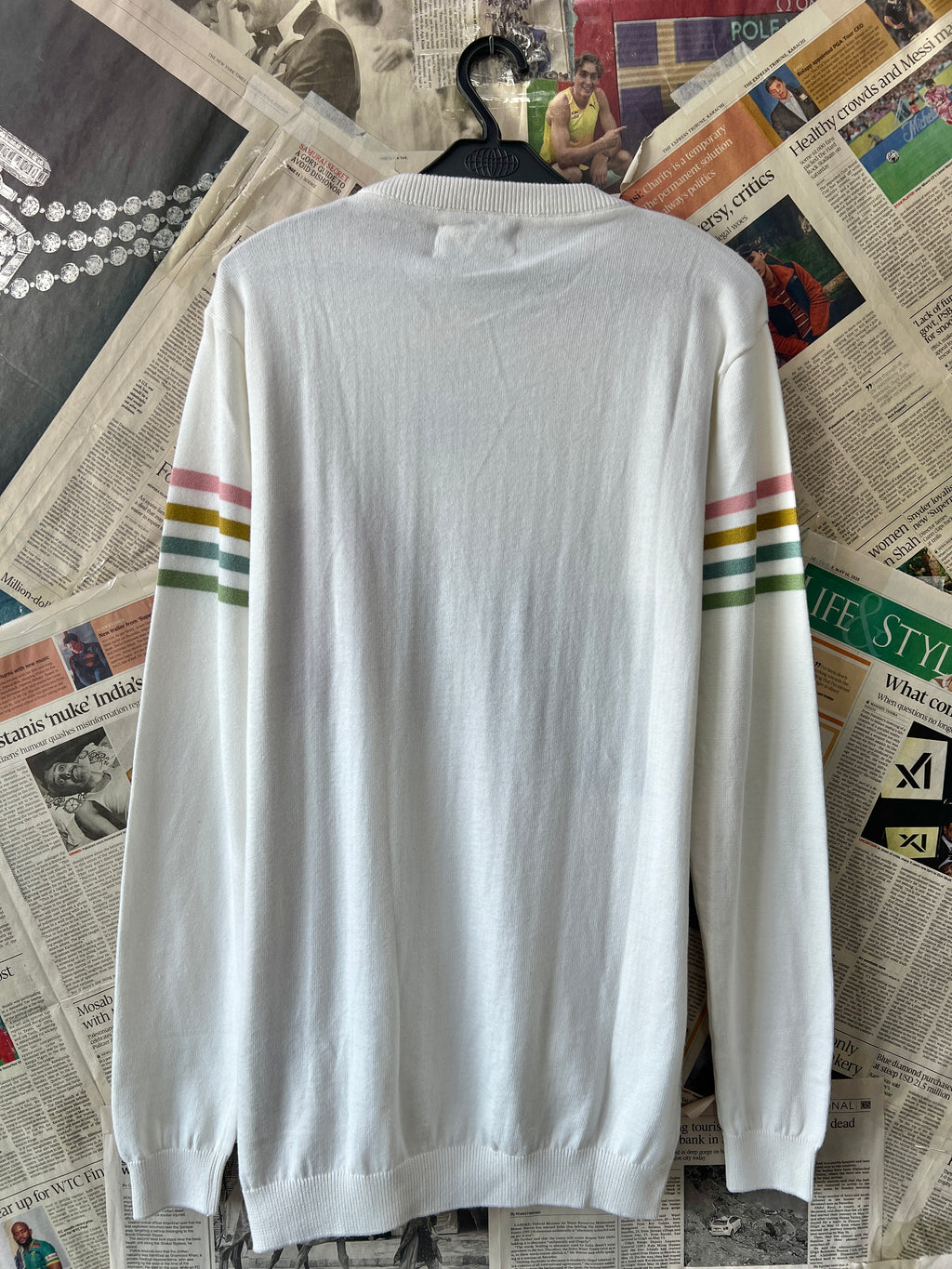 Rock Owen® Small | Chest: 20" | White | Sweat Shirt | 476 - Genuine Maal