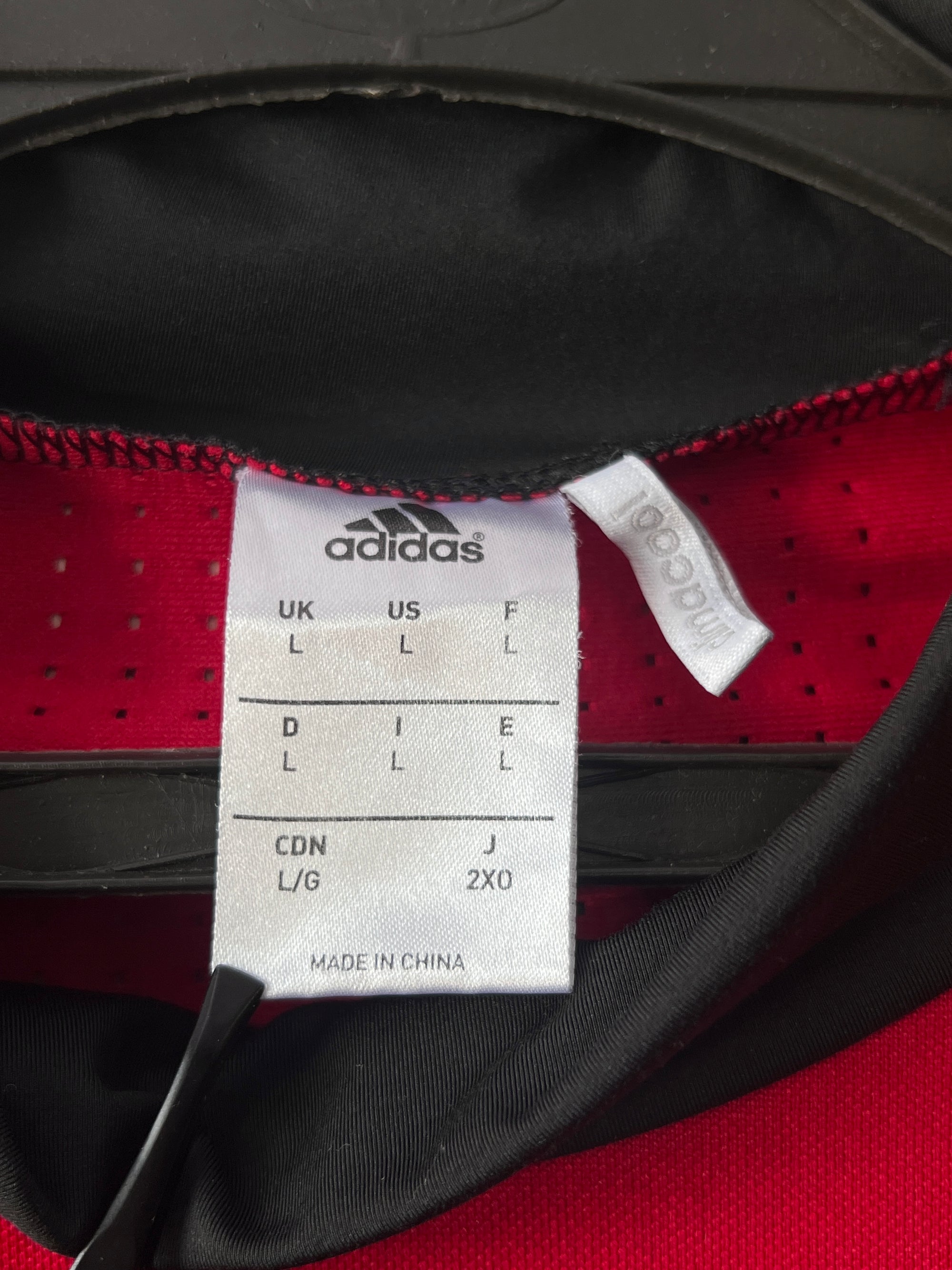 Adid*s® Medium | Chest: 22 | Red | High Neck Sweat Shirt | 478 - Genuine Maal