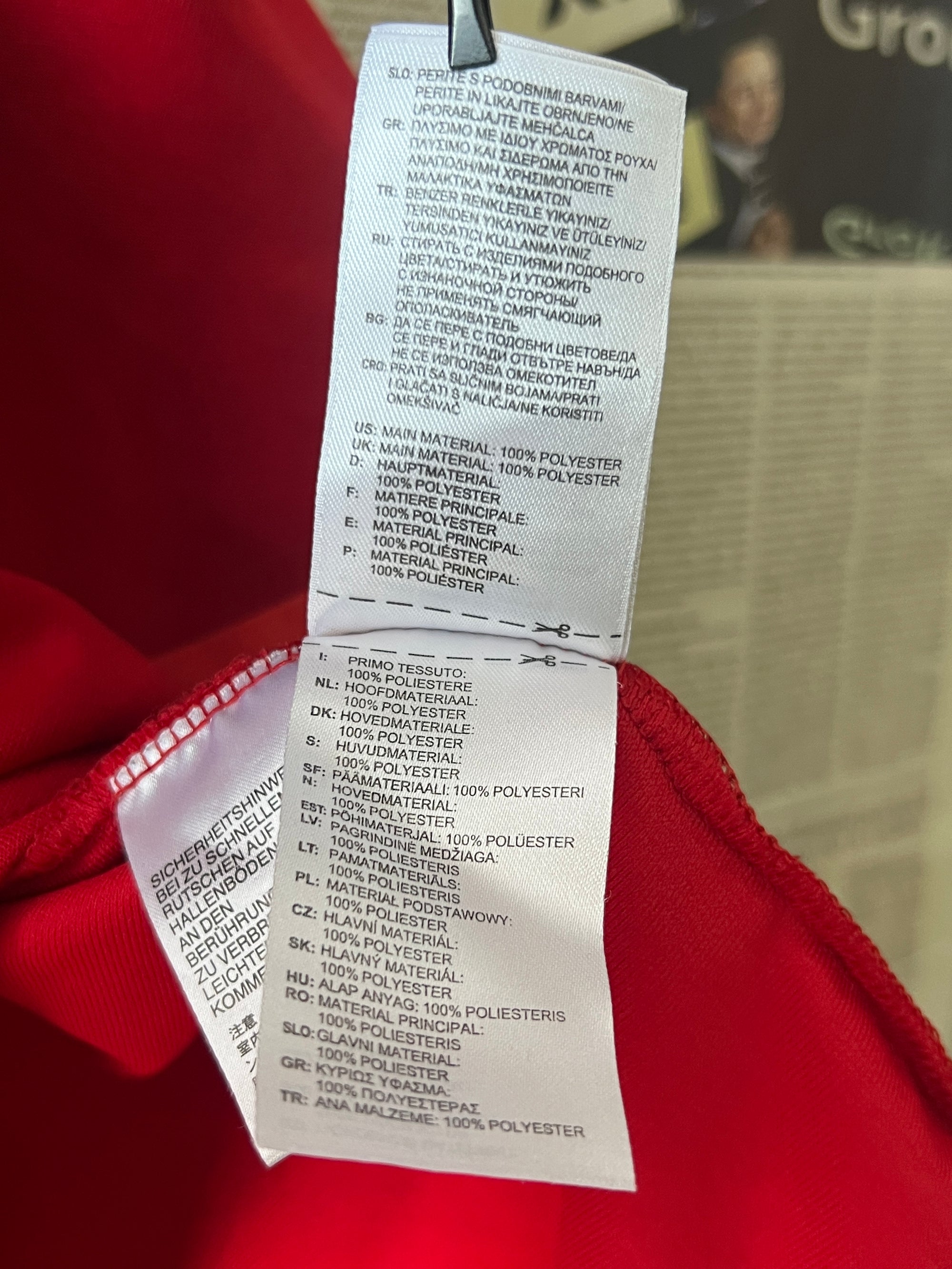 Adid*s® Medium | Chest: 22 | Red | High Neck Sweat Shirt | 478 - Genuine Maal