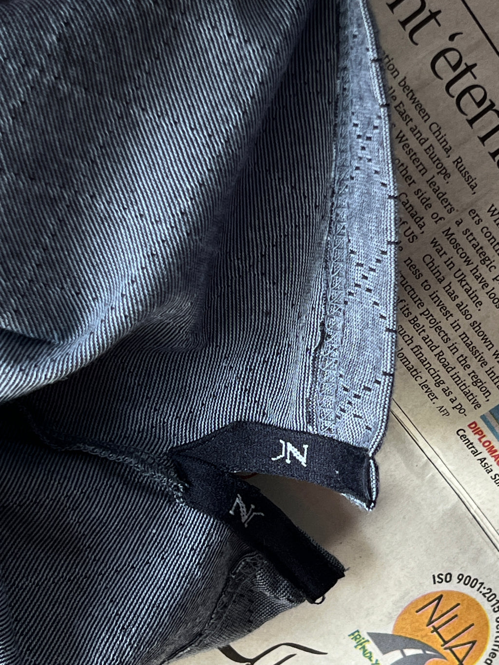 JACK NEWTON® Grey | Large | Chest: 23" | T19 - Genuine Maal