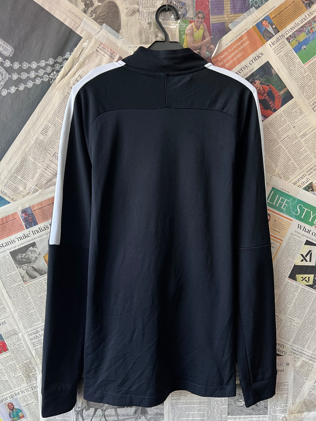 N*ke® Small | Chest: 20.5" | Black | Jacket | 799 - Genuine Maal