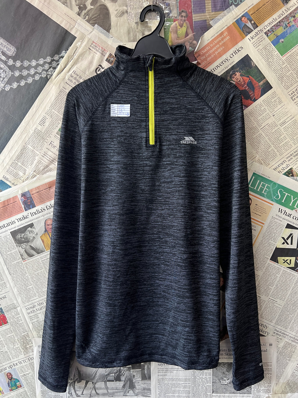 Trespass® Large | Chest: 23.5" | Charcoal | Quarter Zip Pullover | 802 - Genuine Maal