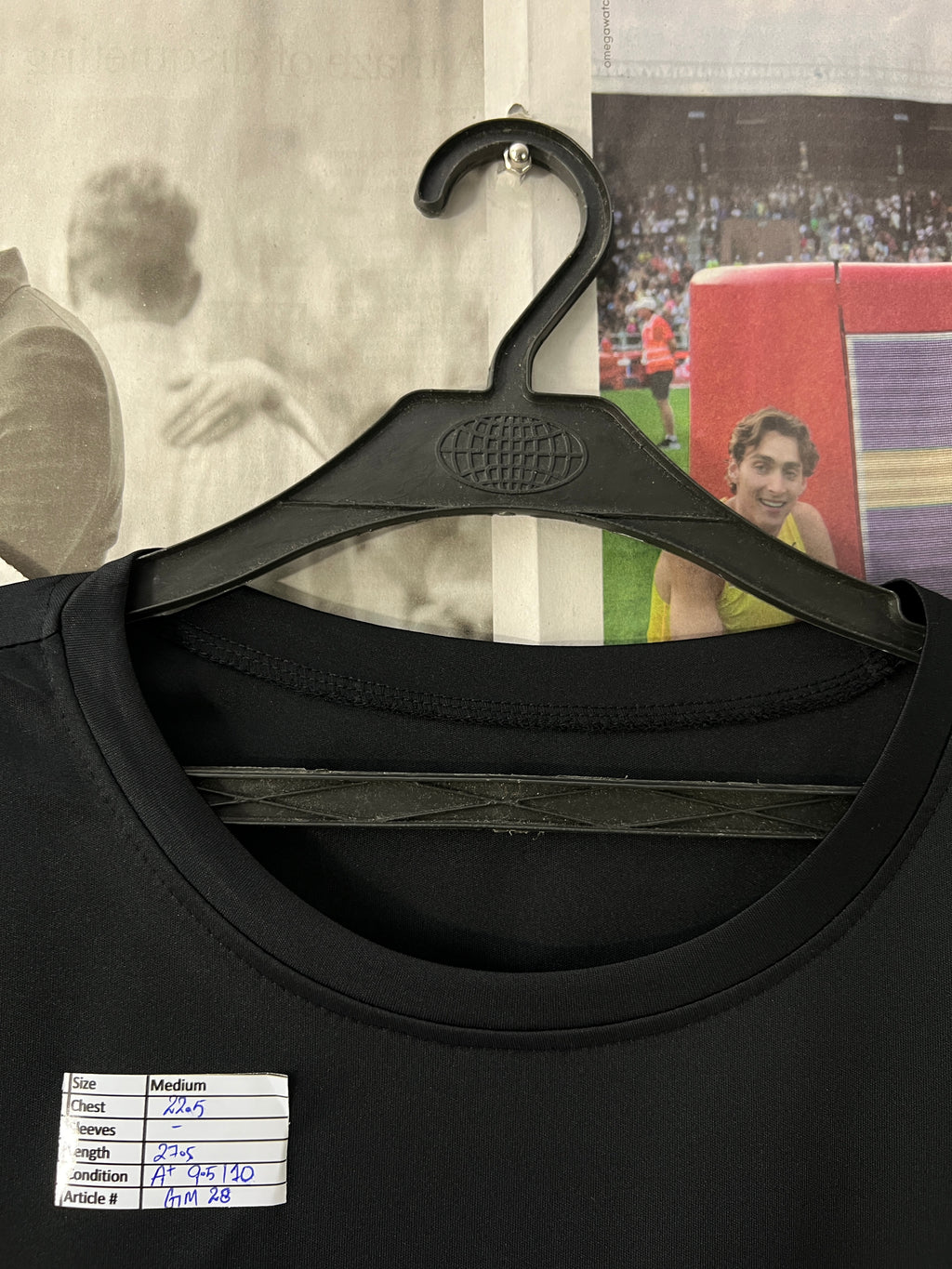 Black | Medium | Chest: 22.5" | T28 - Genuine Maal