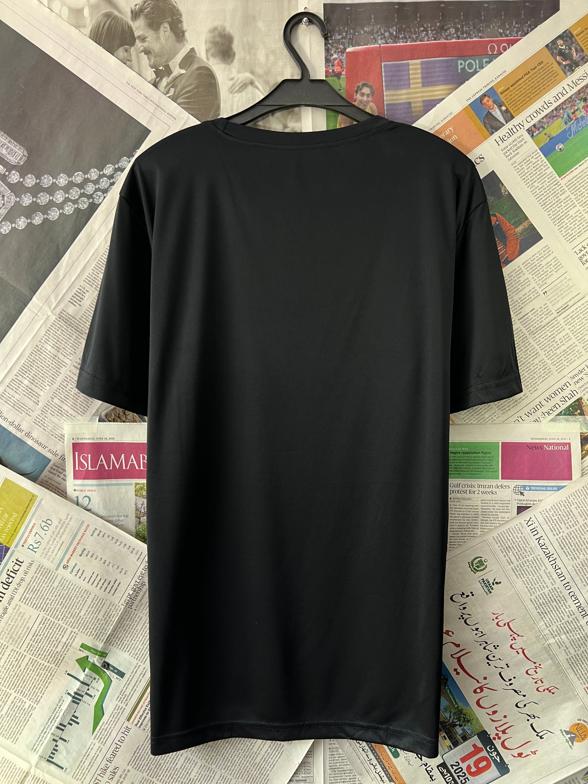 Black | Medium | Chest: 22.5" | T28 - Genuine Maal