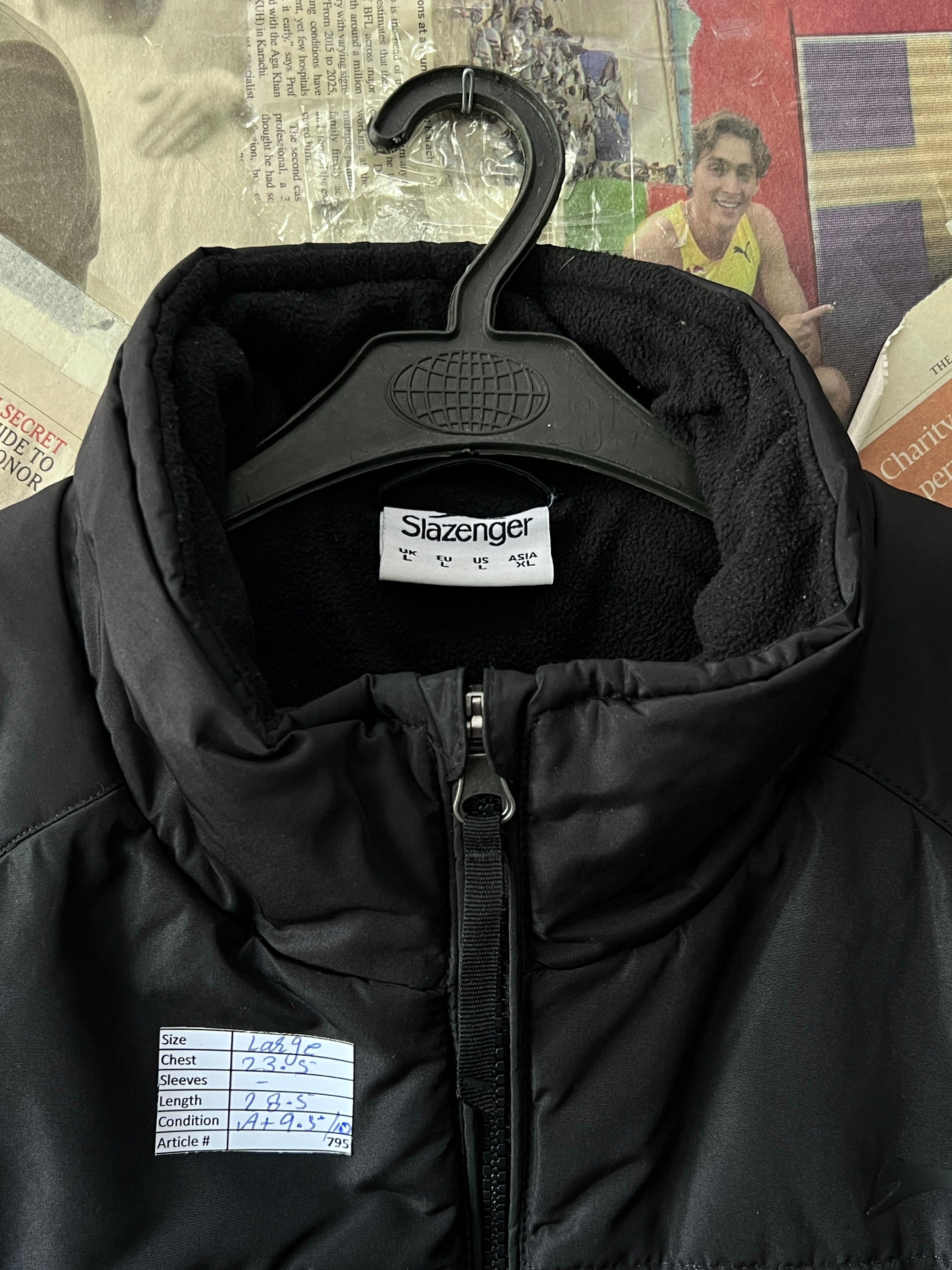 Slazenger® Large | Chest: 23.5" | Black | Full Zip Sleeveless Jacket | 795 - Genuine Maal