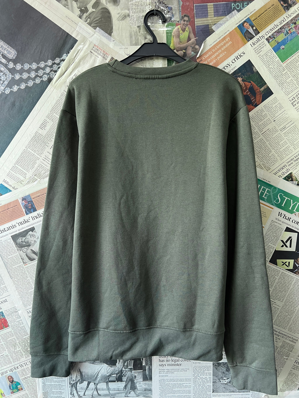 Kangaroo® Medium | Chest: 21.5 | Olive | Sweat Shirt | 789 - Genuine Maal