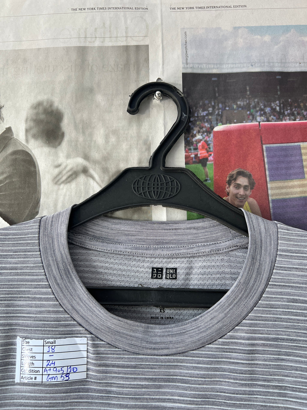 UNIQLO® Grey | XS | Chest: 18" | T53 - Genuine Maal