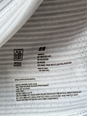 UNIQLO® Grey | XS | Chest: 18" | T53 - Genuine Maal